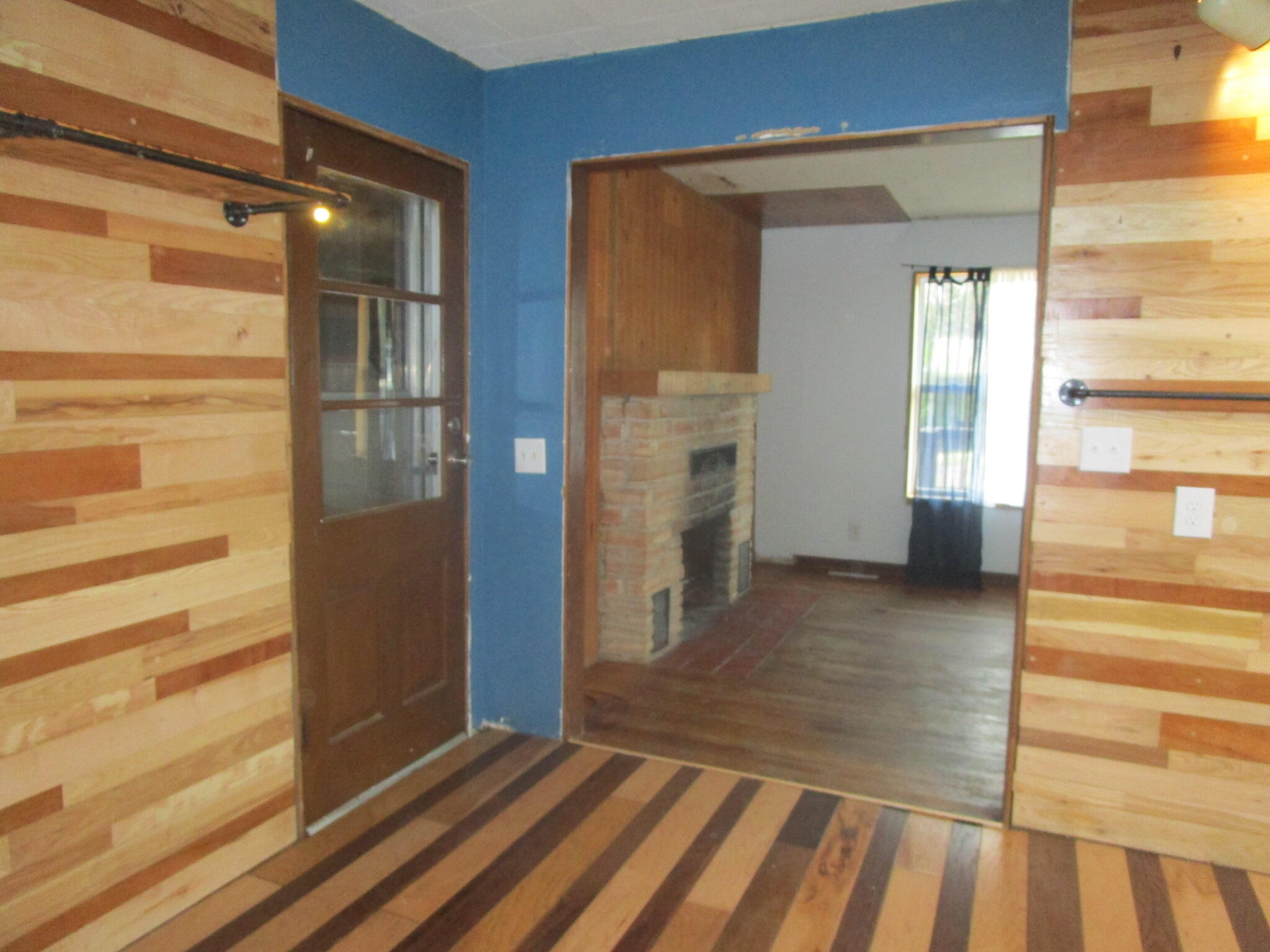 510 West 3rd Street Property Photo 11