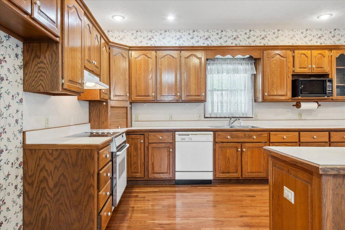 971 West Meadowview Drive Property Photo 17