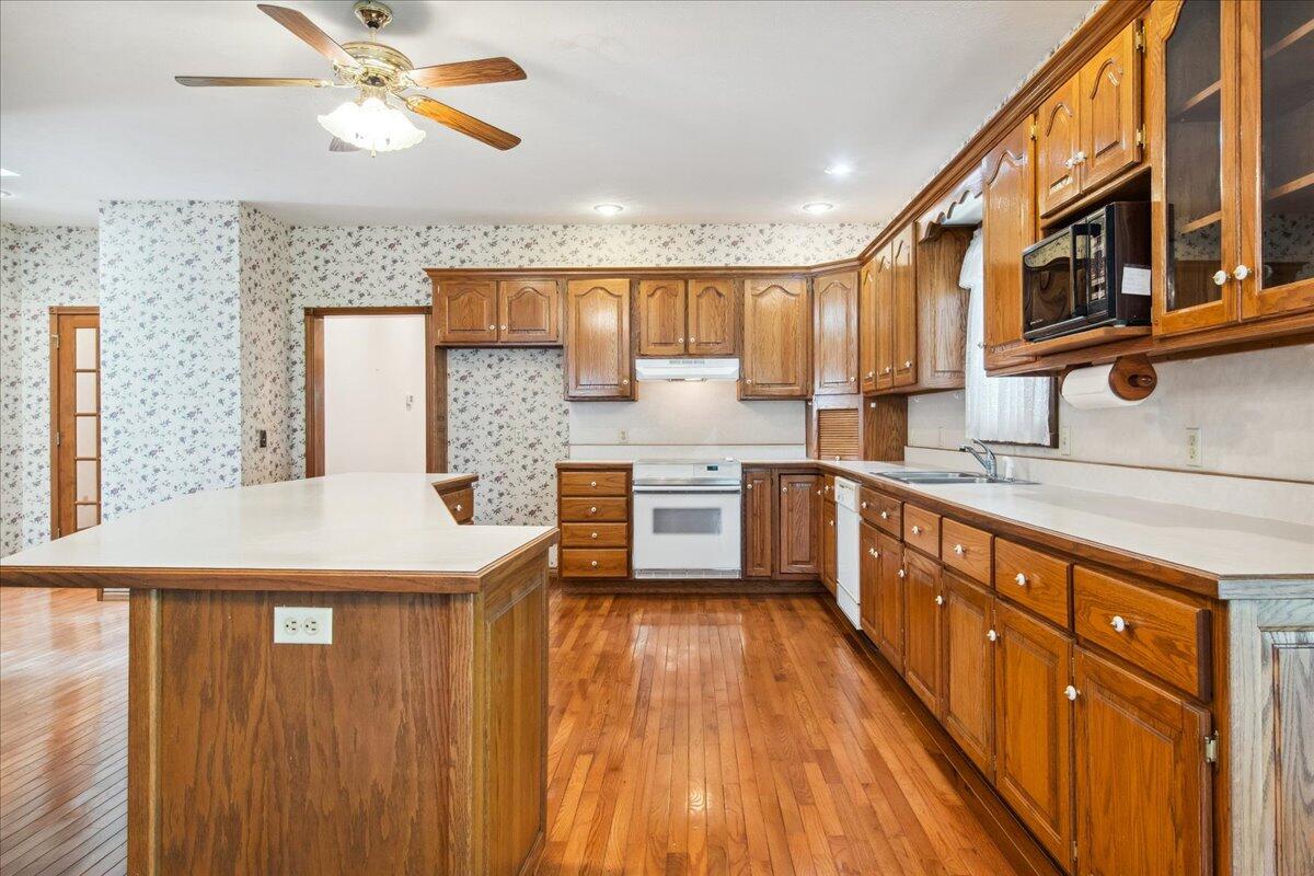 971 West Meadowview Drive Property Photo 19