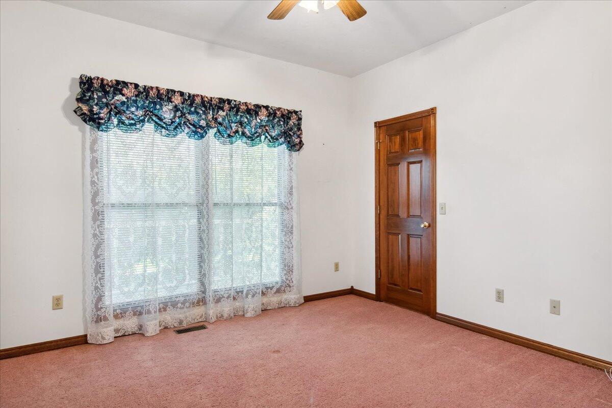 971 West Meadowview Drive Property Photo 26