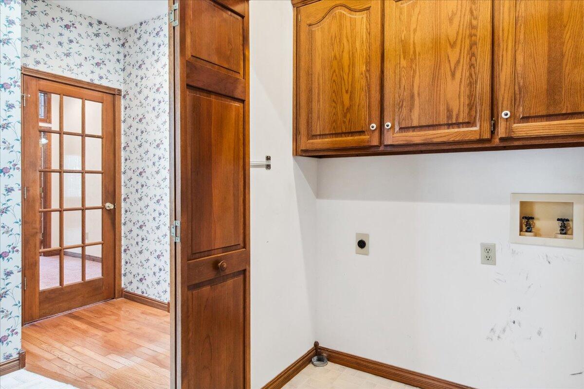 971 West Meadowview Drive Property Photo 38
