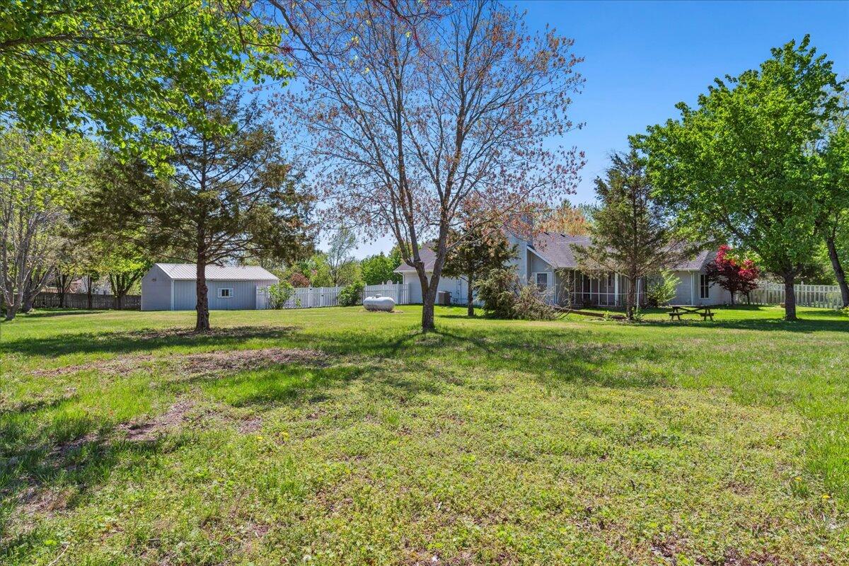971 West Meadowview Drive Property Photo 47