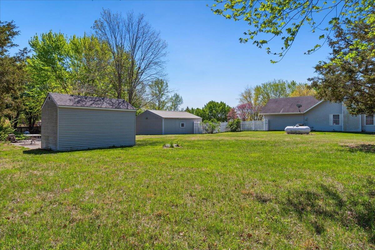 971 West Meadowview Drive Property Photo 53
