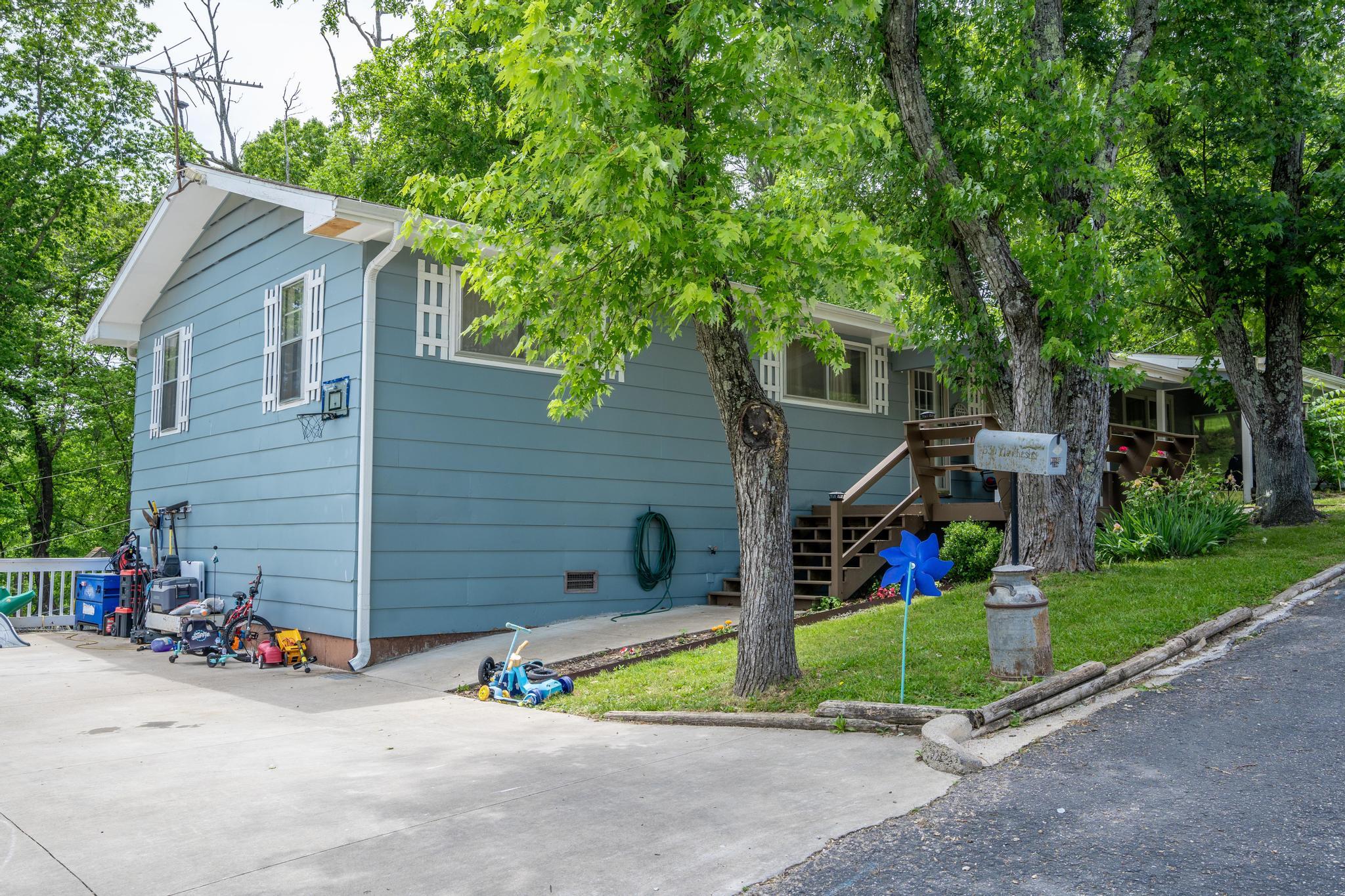 330 Manchester Street Property Photo 46