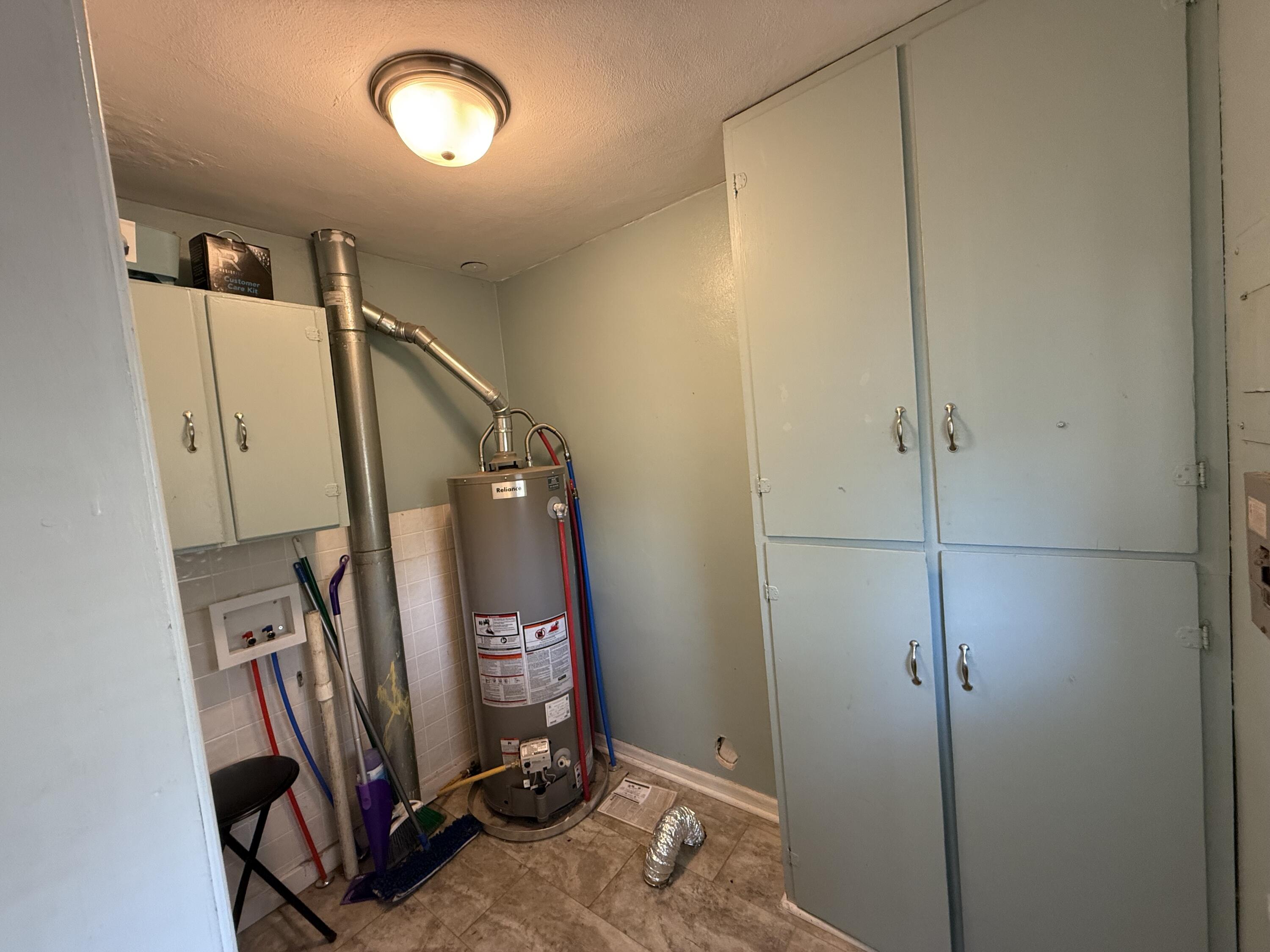 1009 South Rinker Avenue Property Photo 9