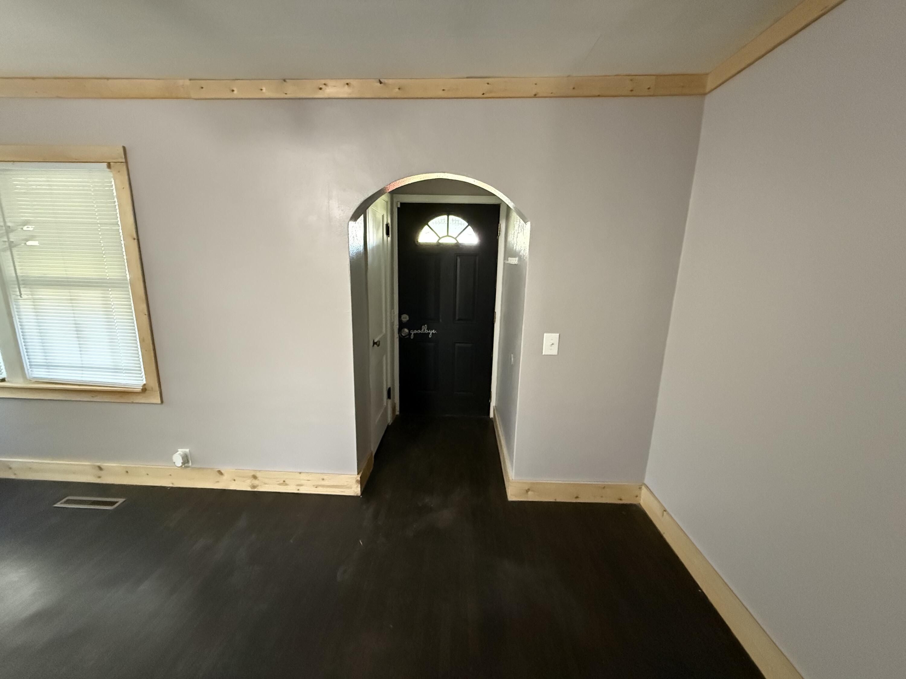1009 South Rinker Avenue Property Photo 15