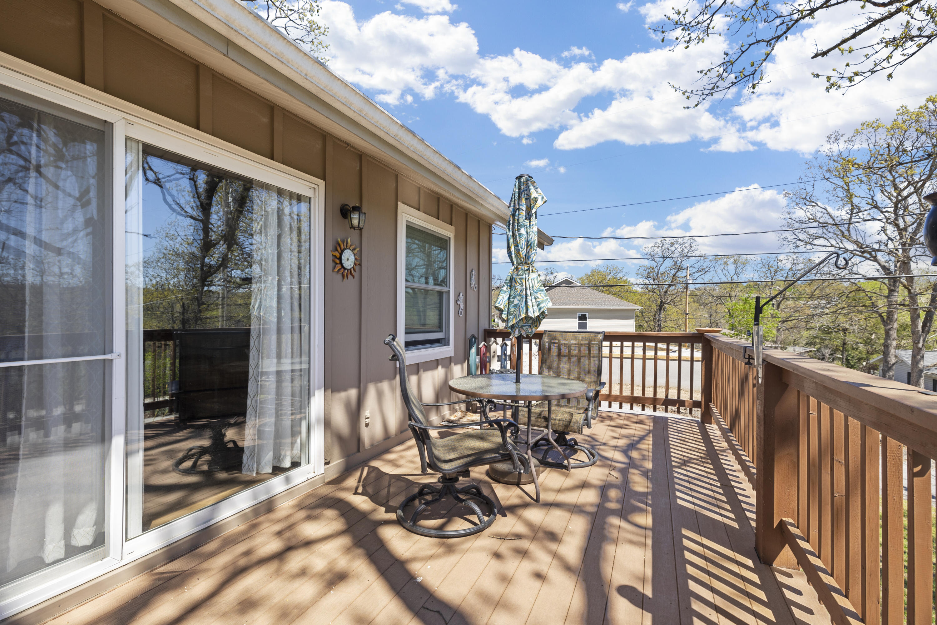 19 Golden Drive Property Photo 6