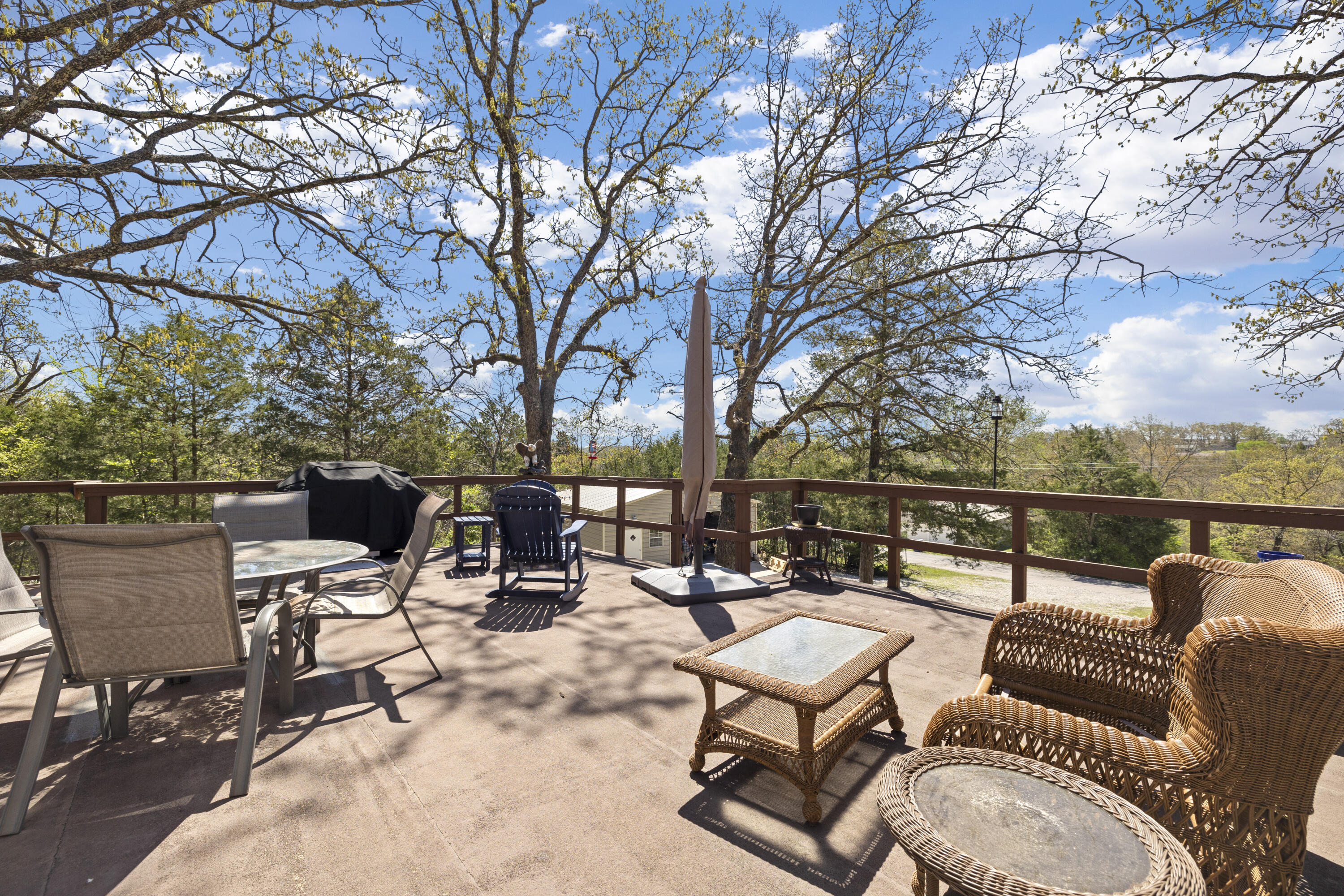 19 Golden Drive Property Photo 35