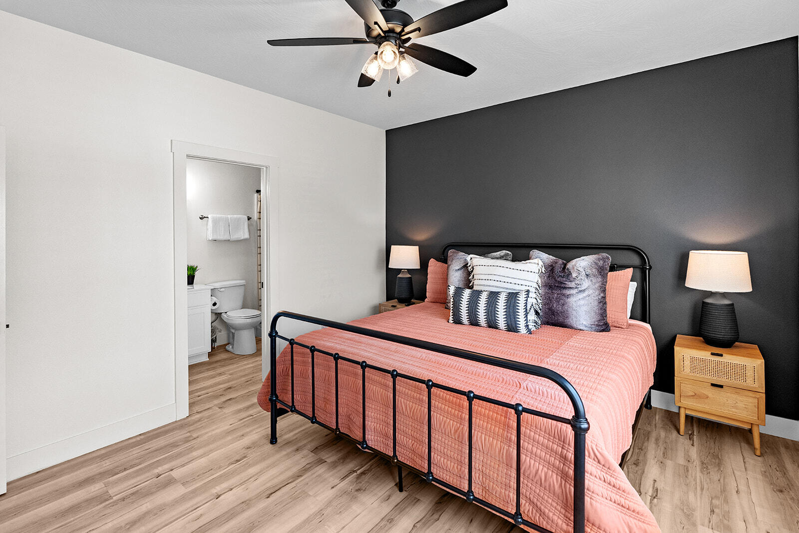 252 Settlers Cove Property Photo 24