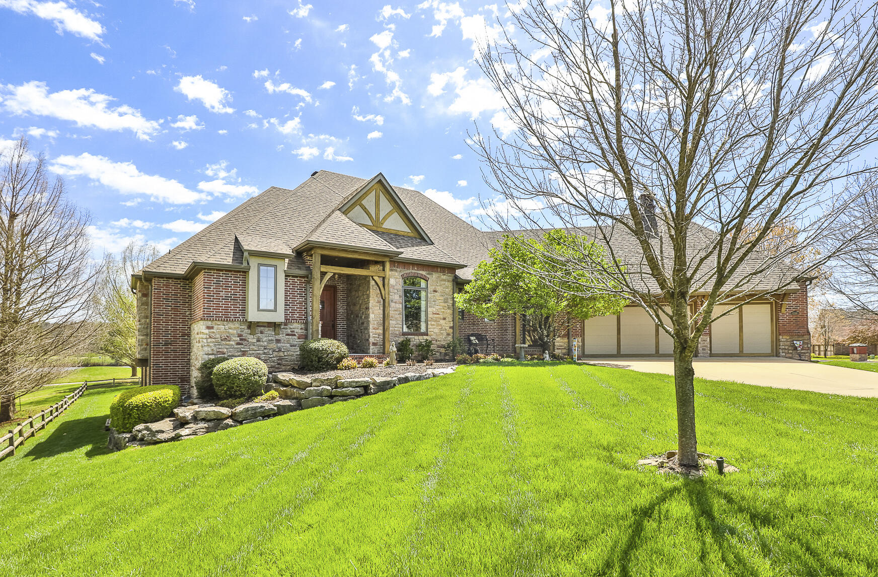 6398 South Riverbend Road Property Photo