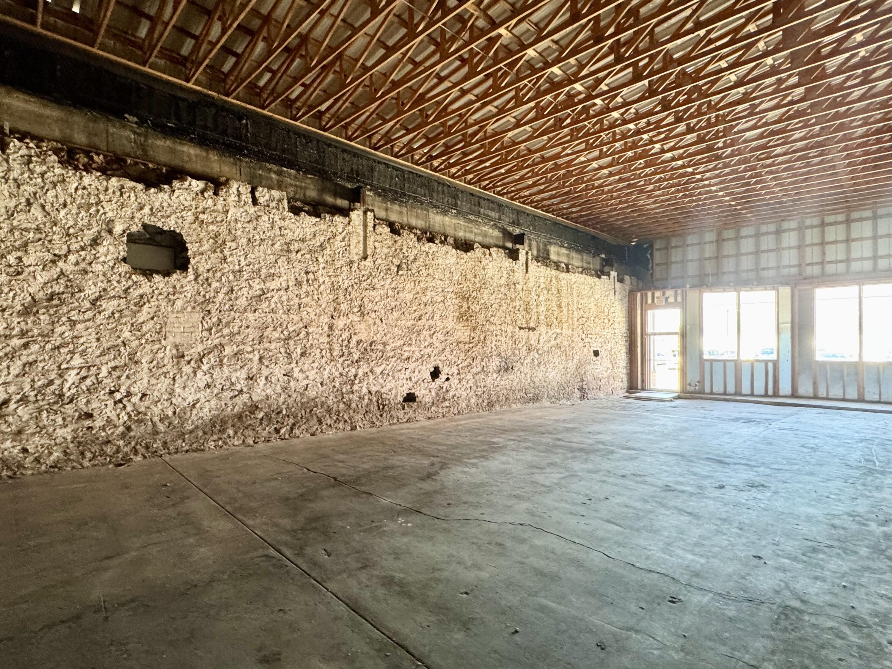 125 & 129 West Spring Street Property Photo 12