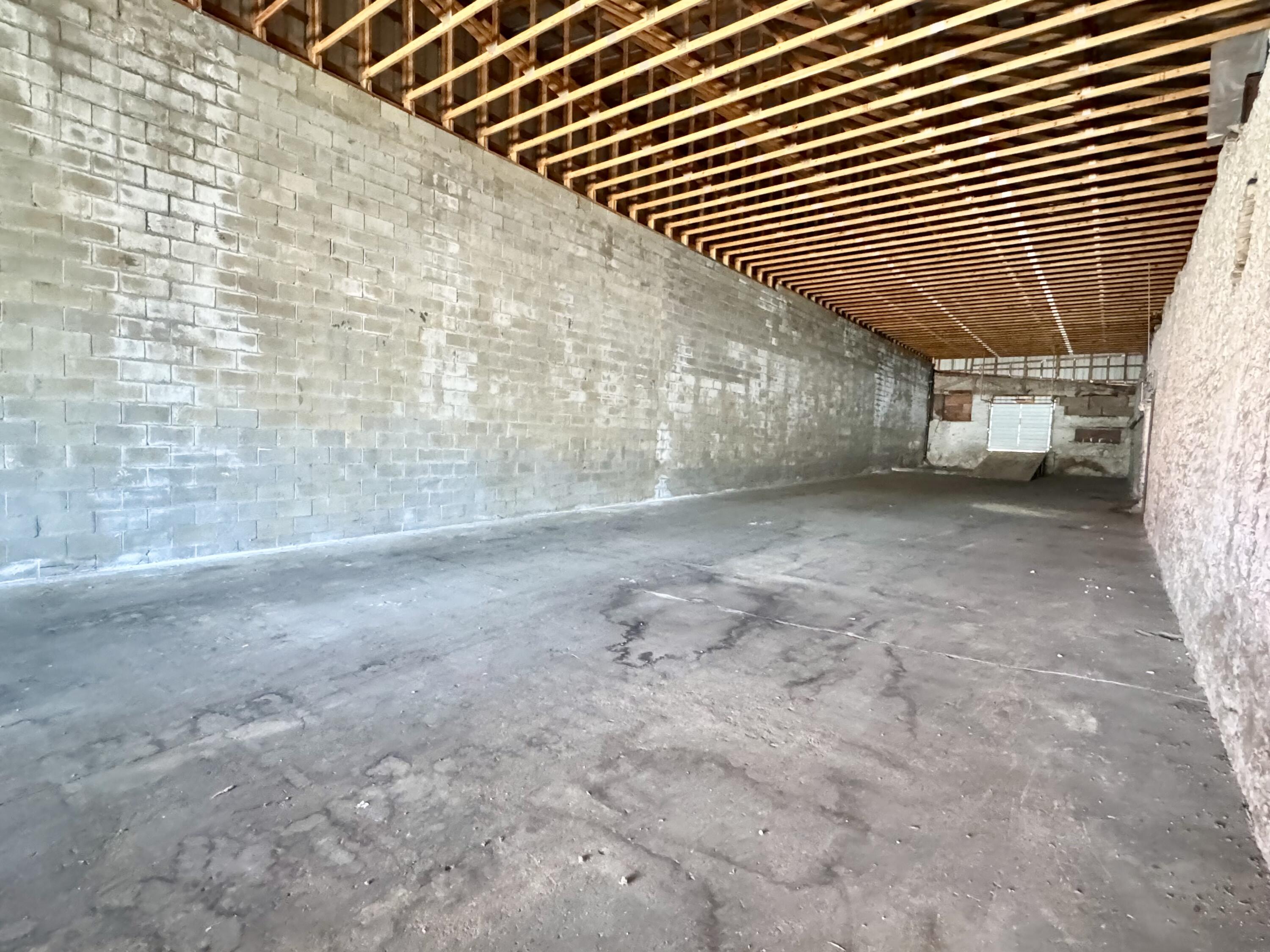 125 & 129 West Spring Street Property Photo 14