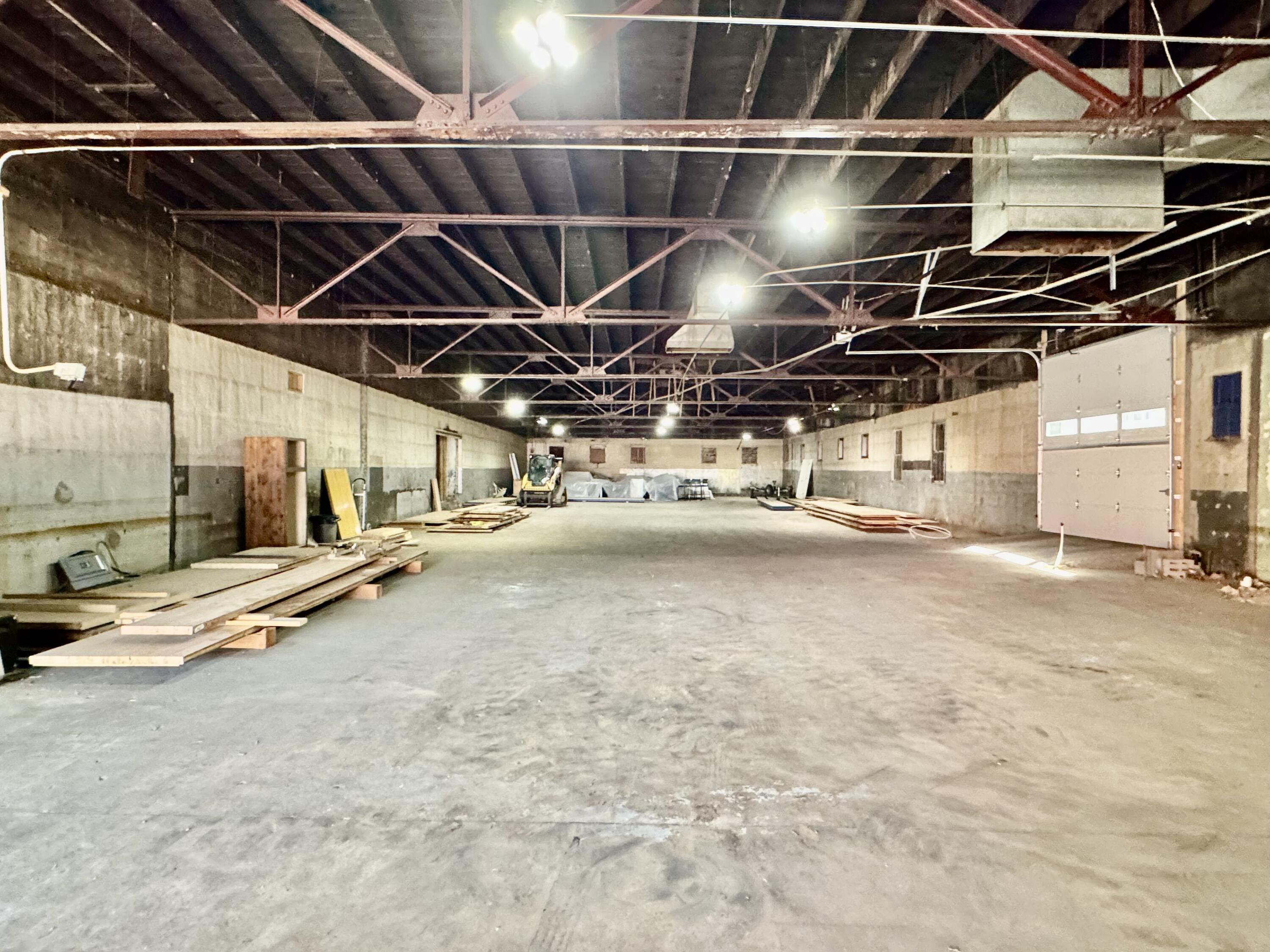 125 & 129 West Spring Street Property Photo 19