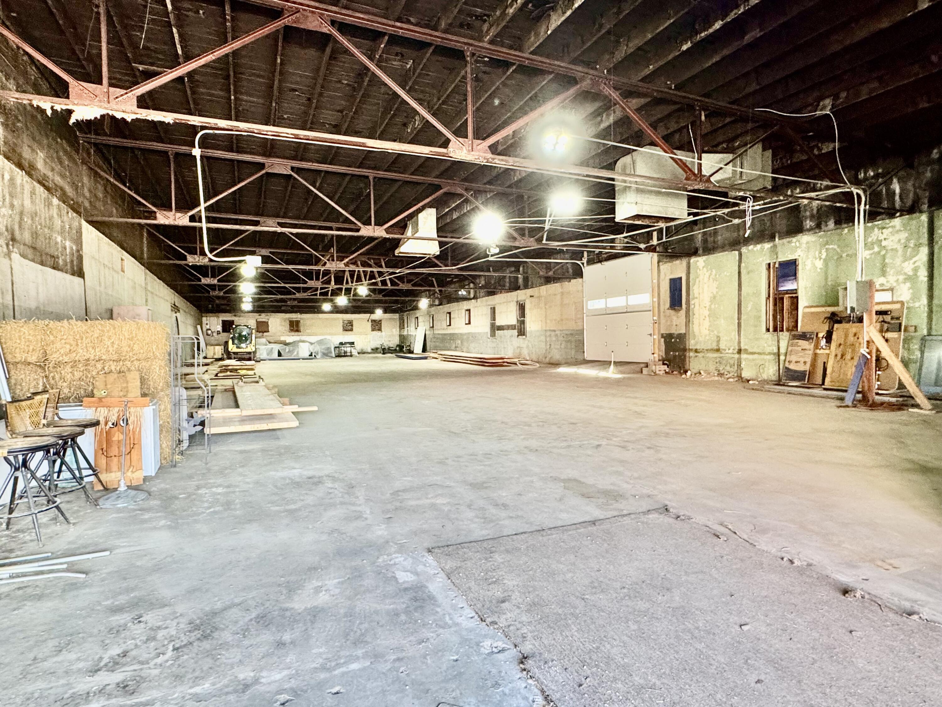 125 & 129 West Spring Street Property Photo 20