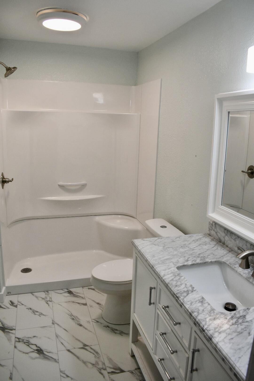 826 East Division Street Property Photo 19