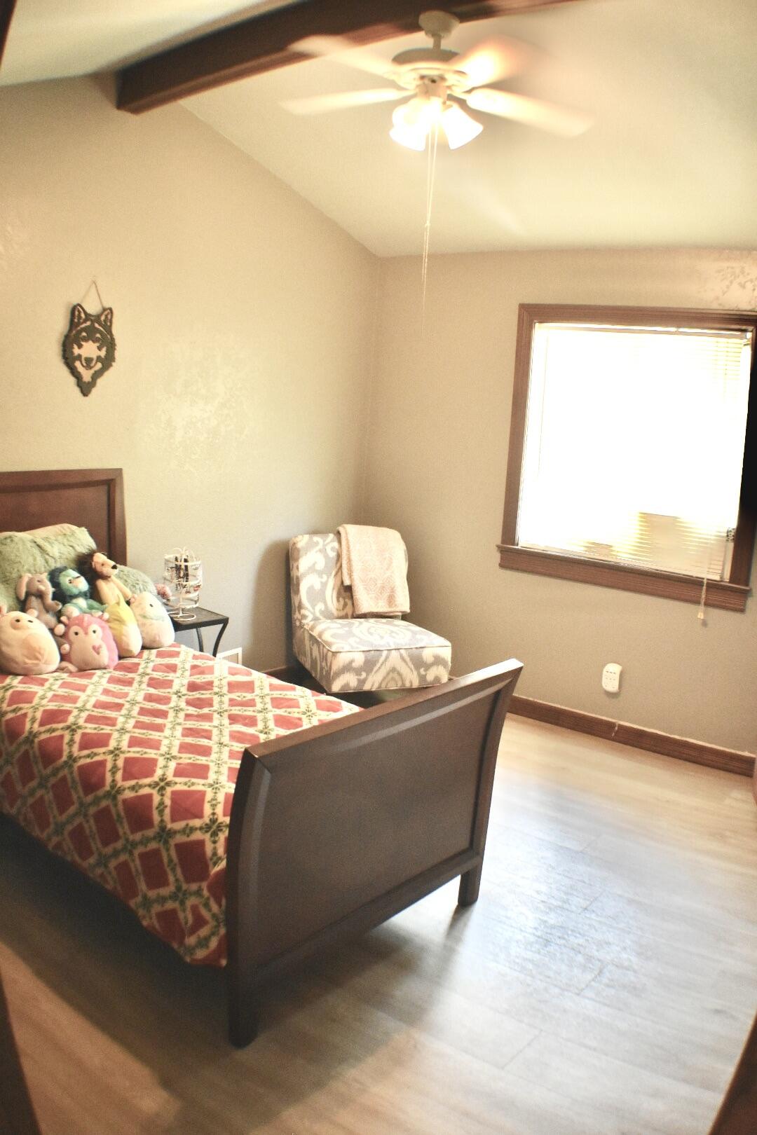 826 East Division Street Property Photo 26