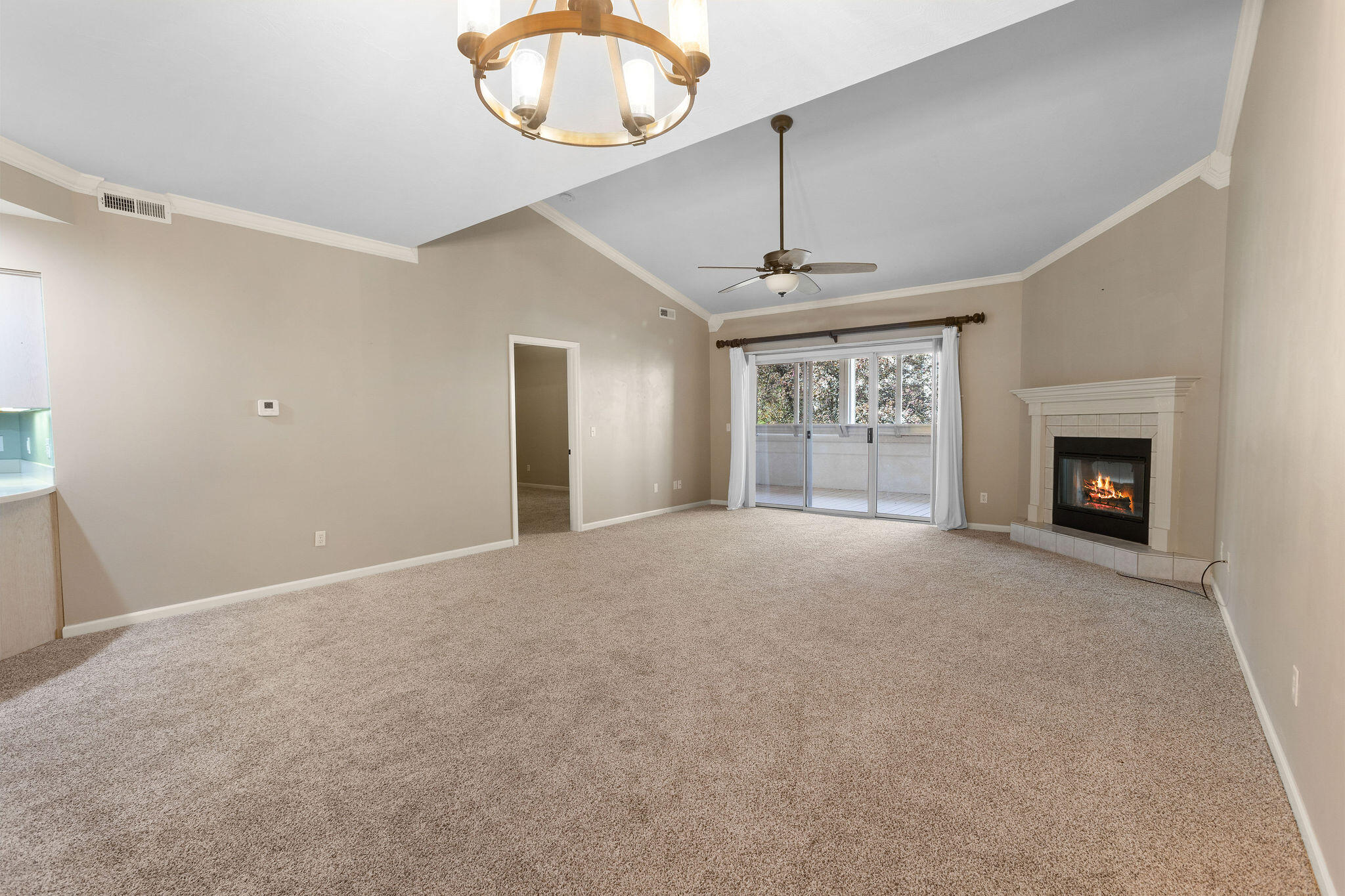 123 Oak Drive Property Photo 7