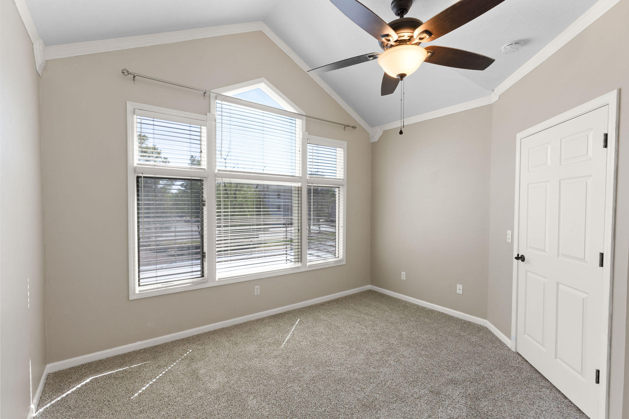 123 Oak Drive Property Photo 13
