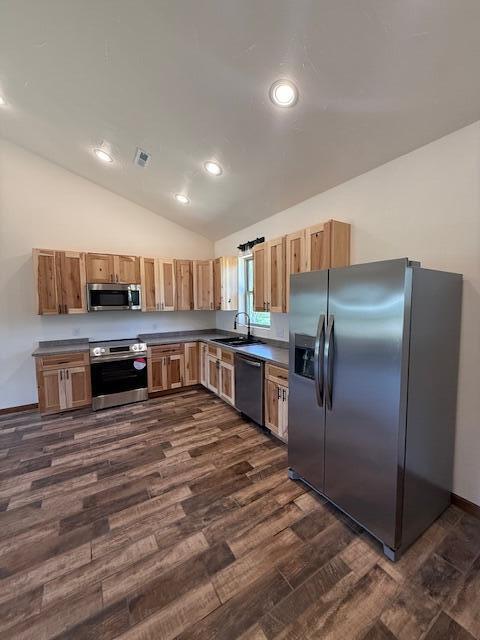 425 East South Street Property Photo 9