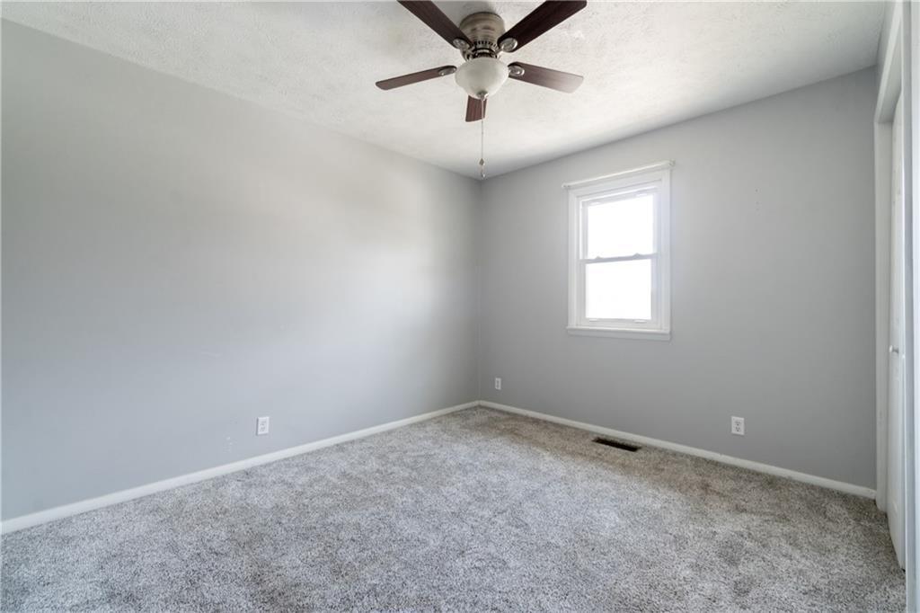 1421 Oakhill Drive Property Photo 6