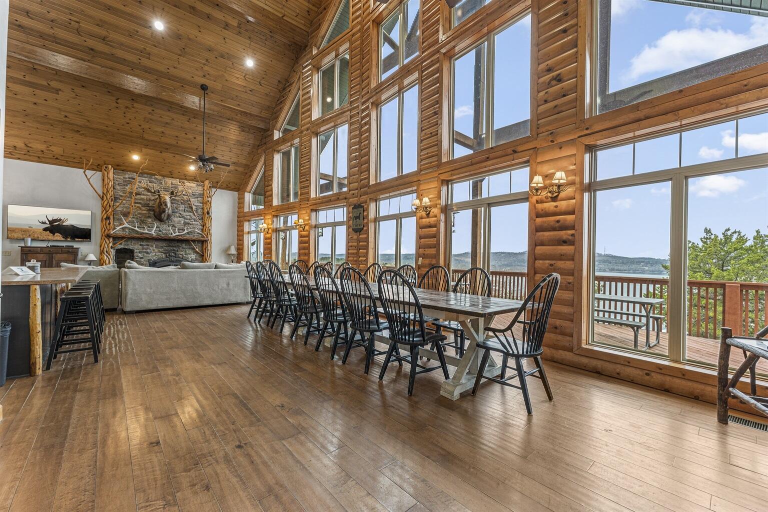 478 White Rockbluff Drive Property Photo 16