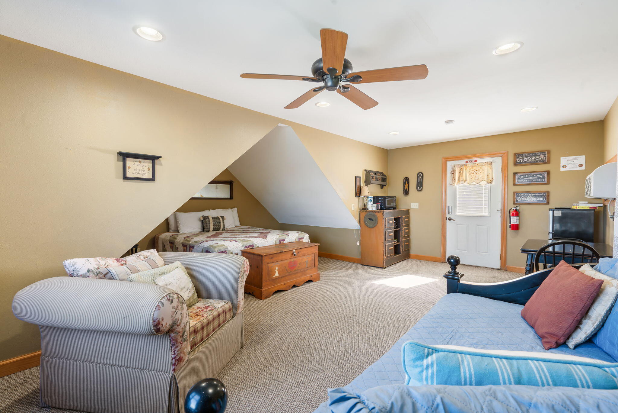 478 White Rockbluff Drive Property Photo 45