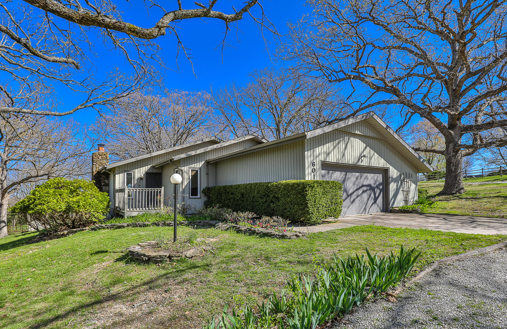 601 East Hubble Drive Property Photo