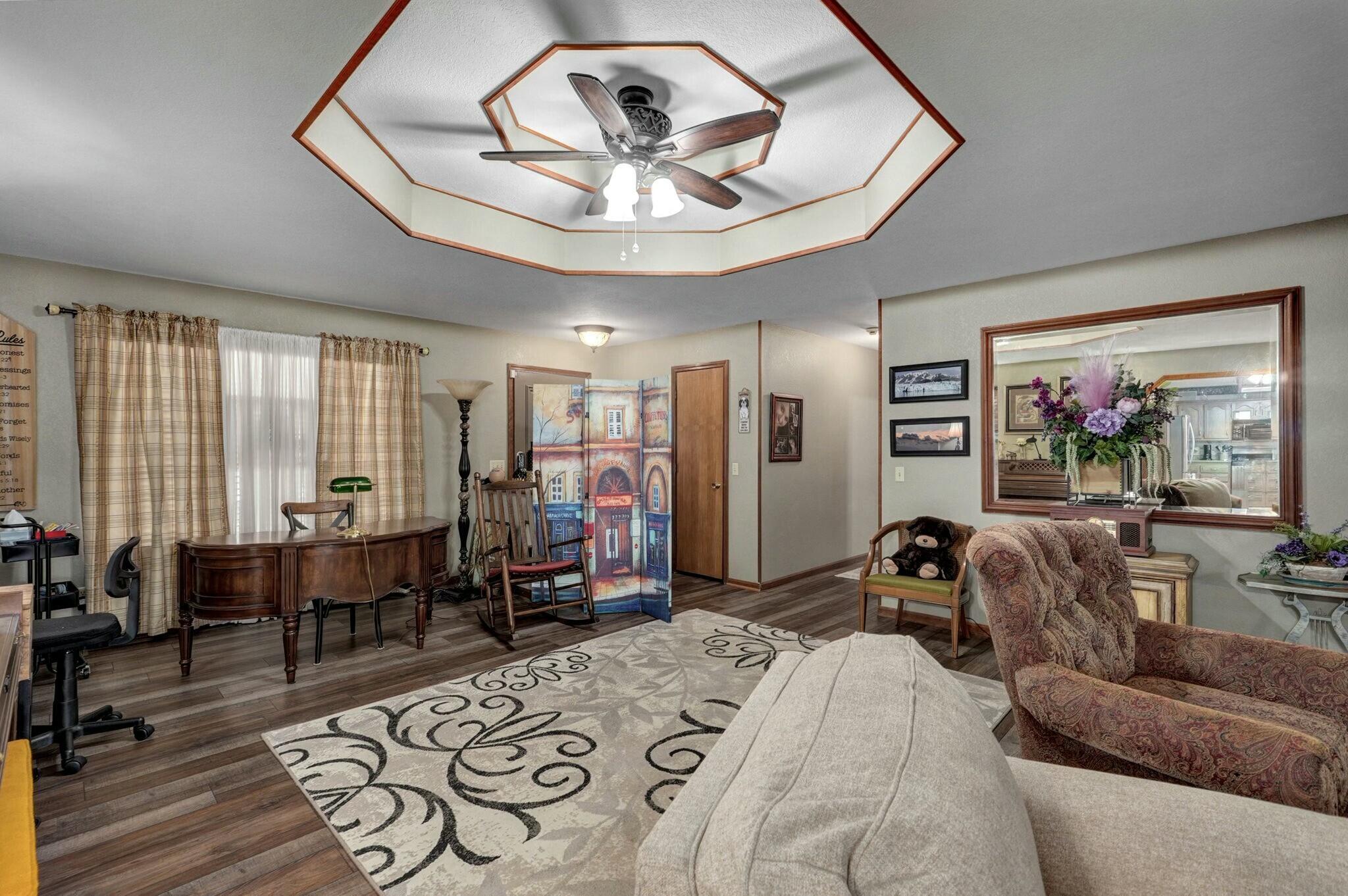 1502 Mary Lane Property Photo 4