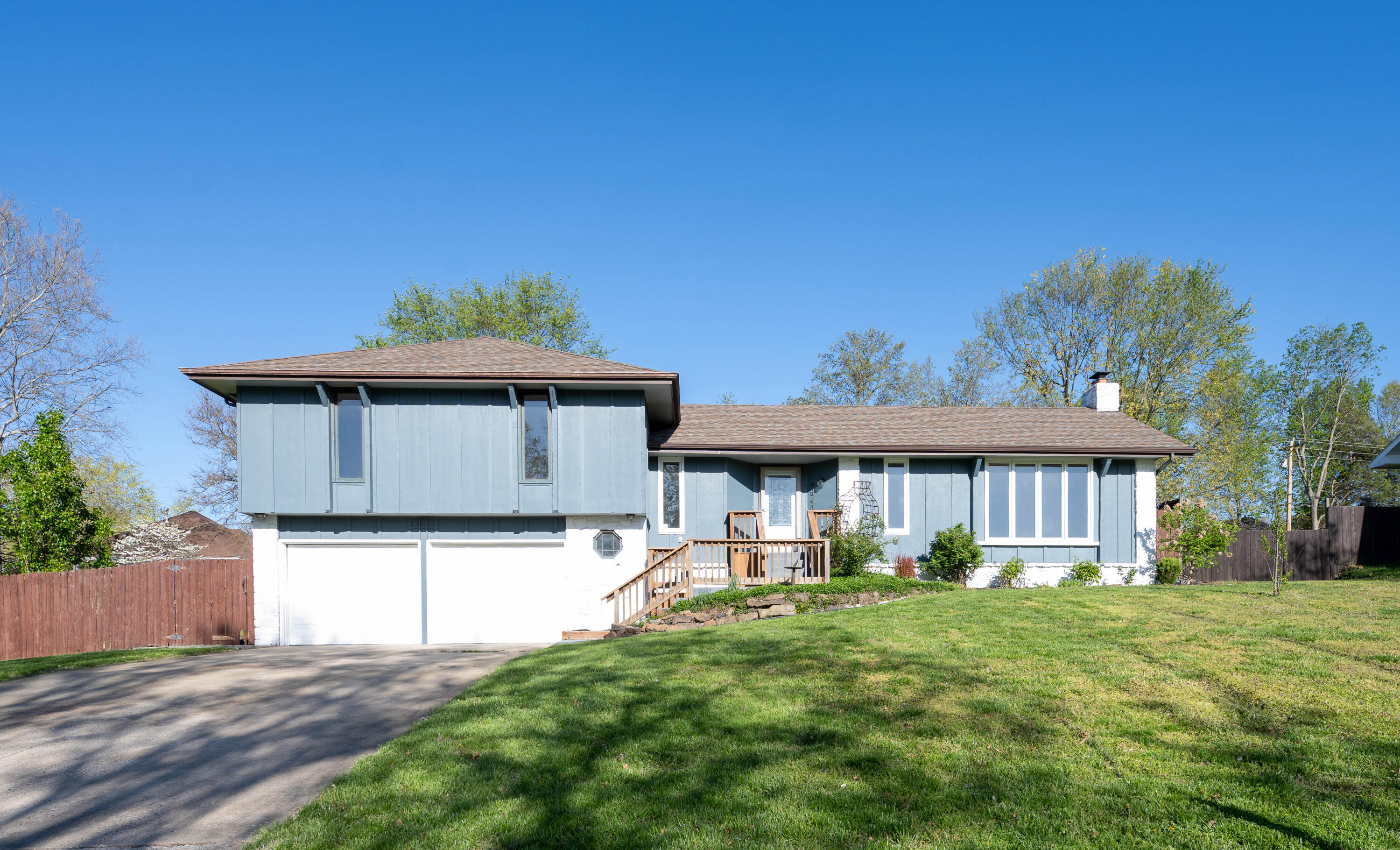 4640 South Leroy Avenue Property Photo 1