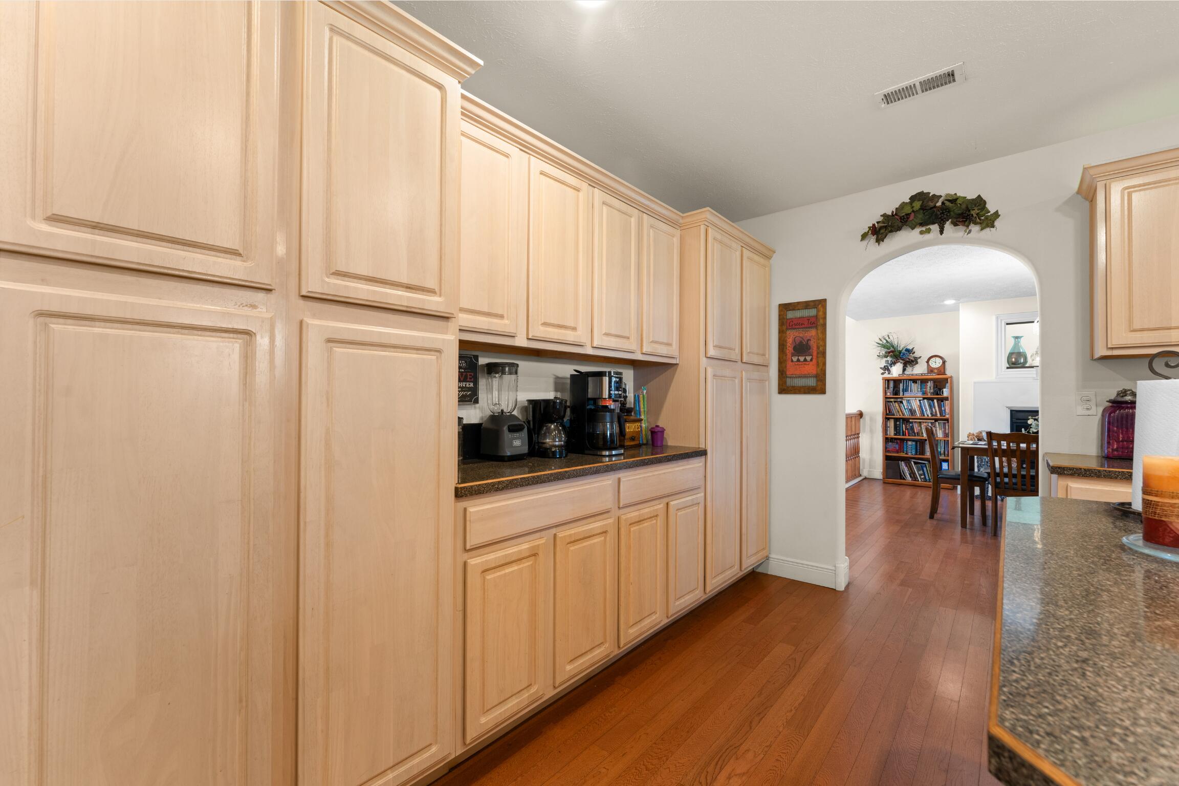 1026 Cliff Drive Property Photo 23