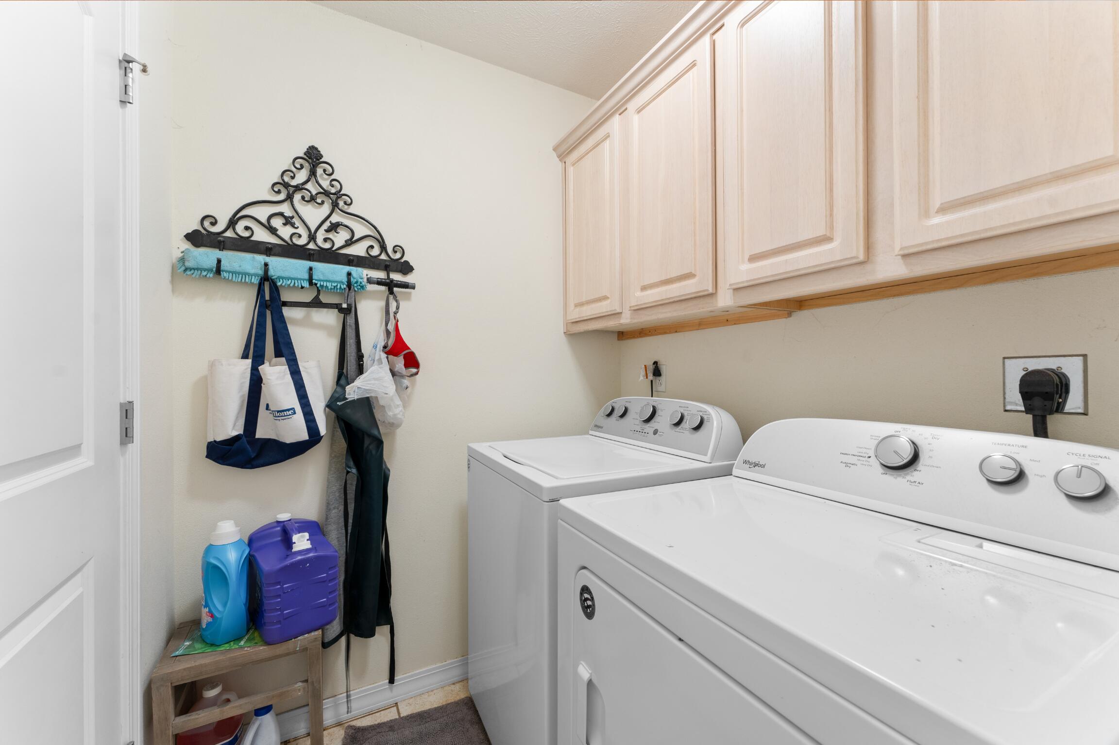 1026 Cliff Drive Property Photo 25