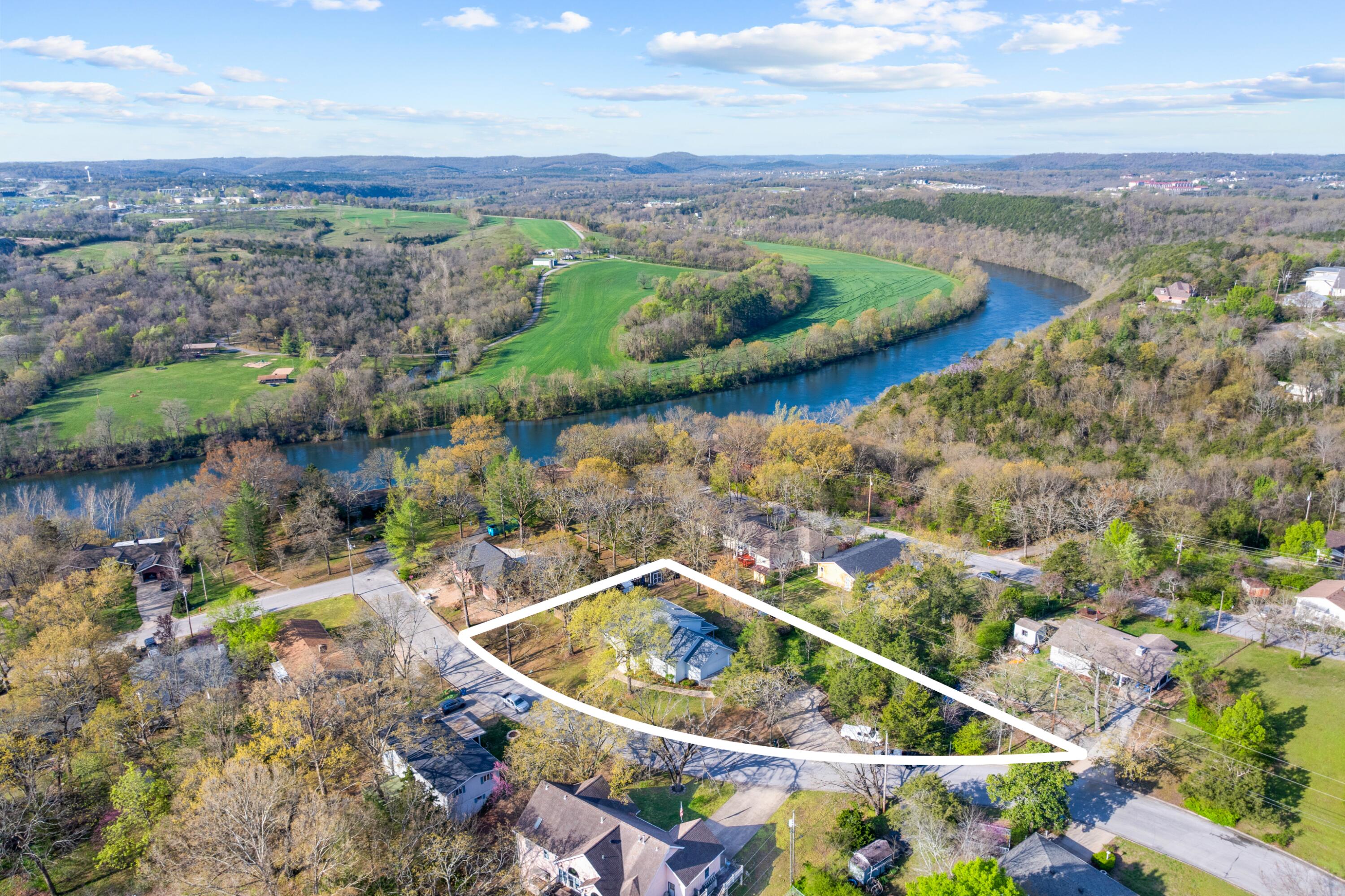 1026 Cliff Drive Property Photo 44