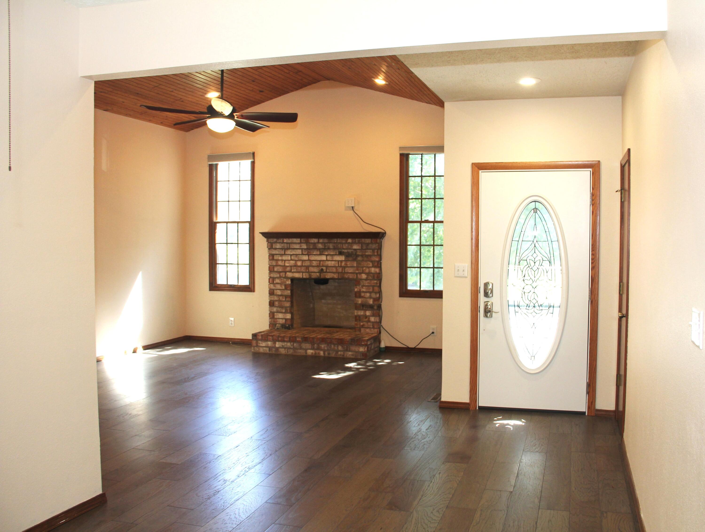 170 Oakridge Avenue Property Photo 4