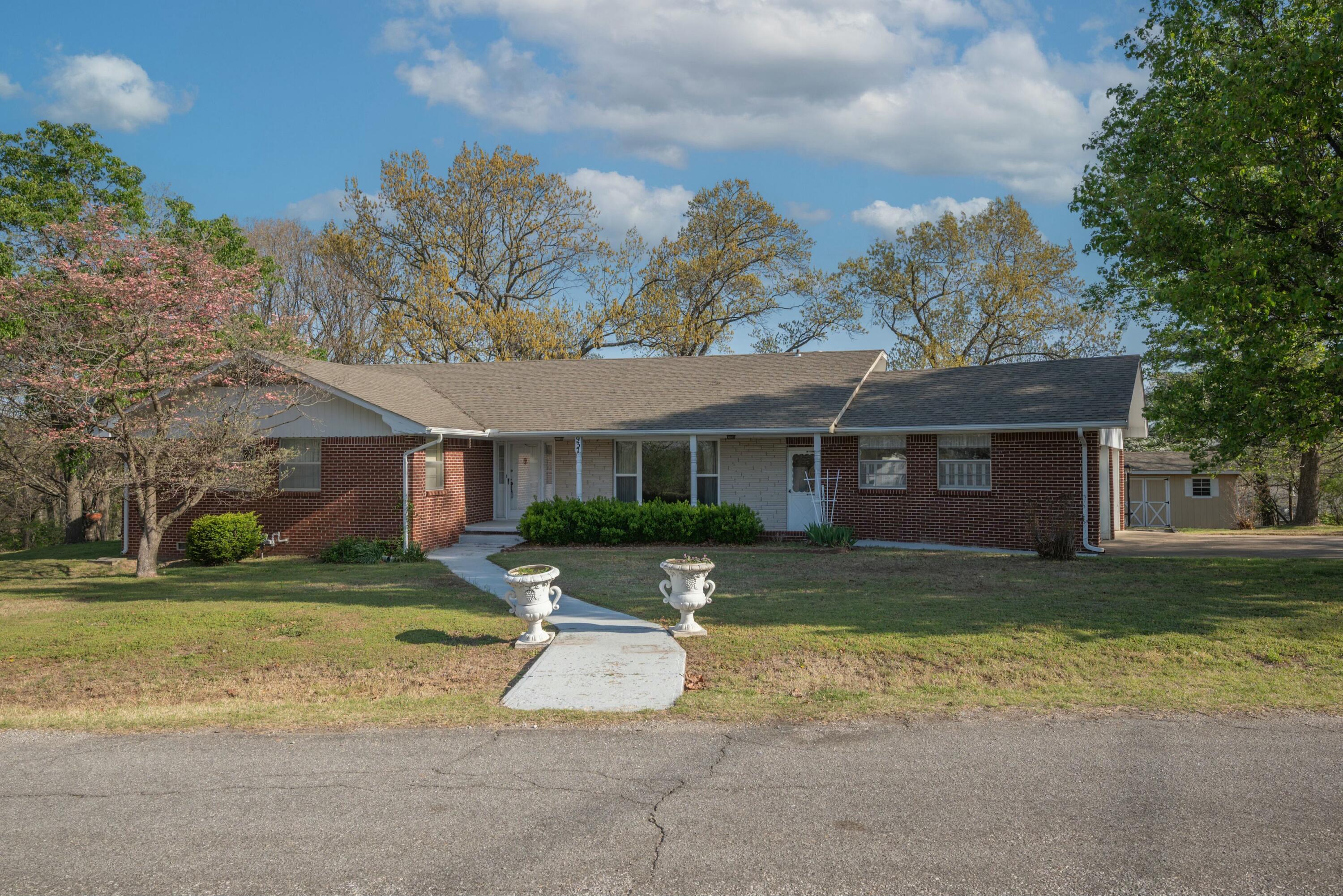 937 Warnall Circle Property Photo 1