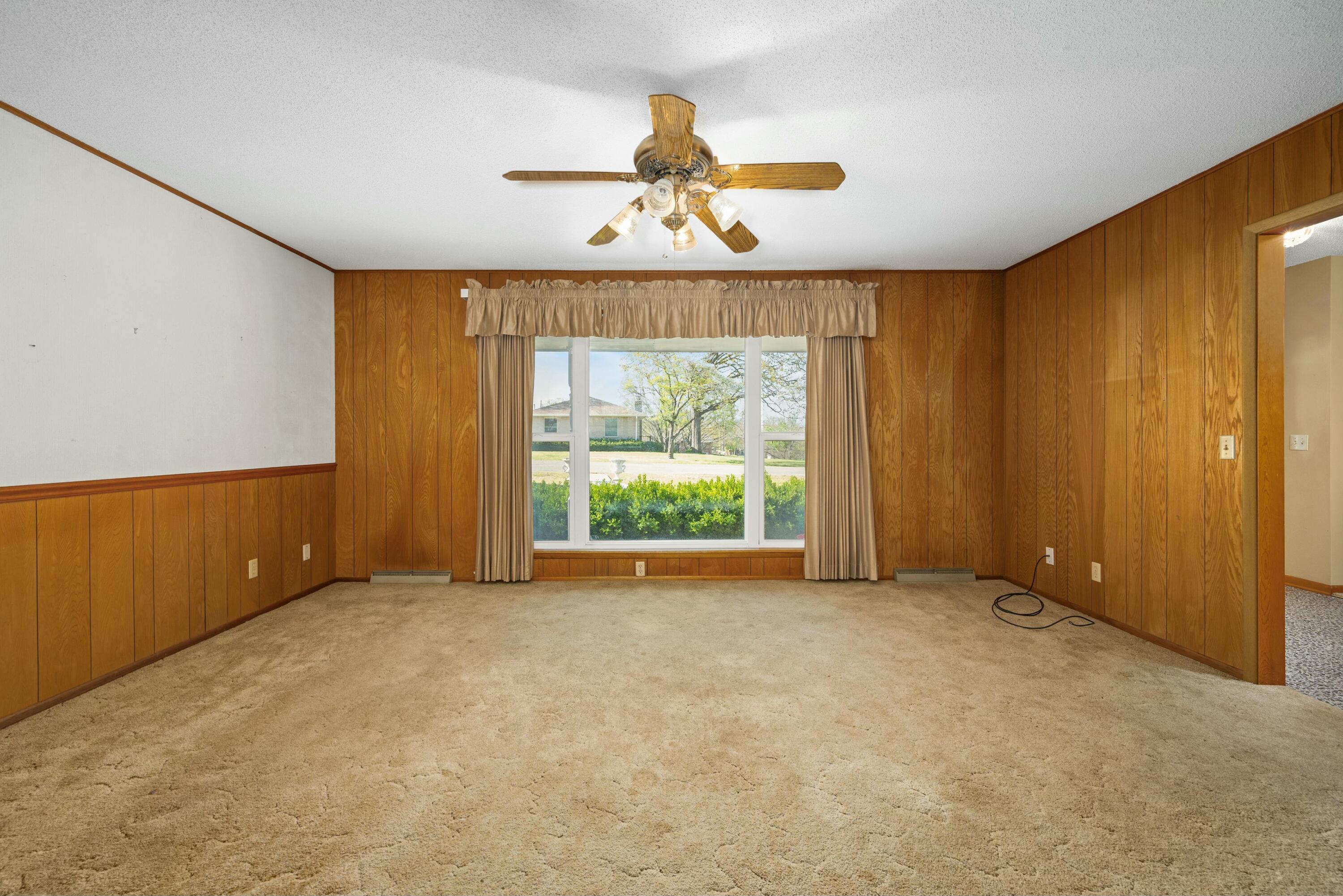 937 Warnall Circle Property Photo 10