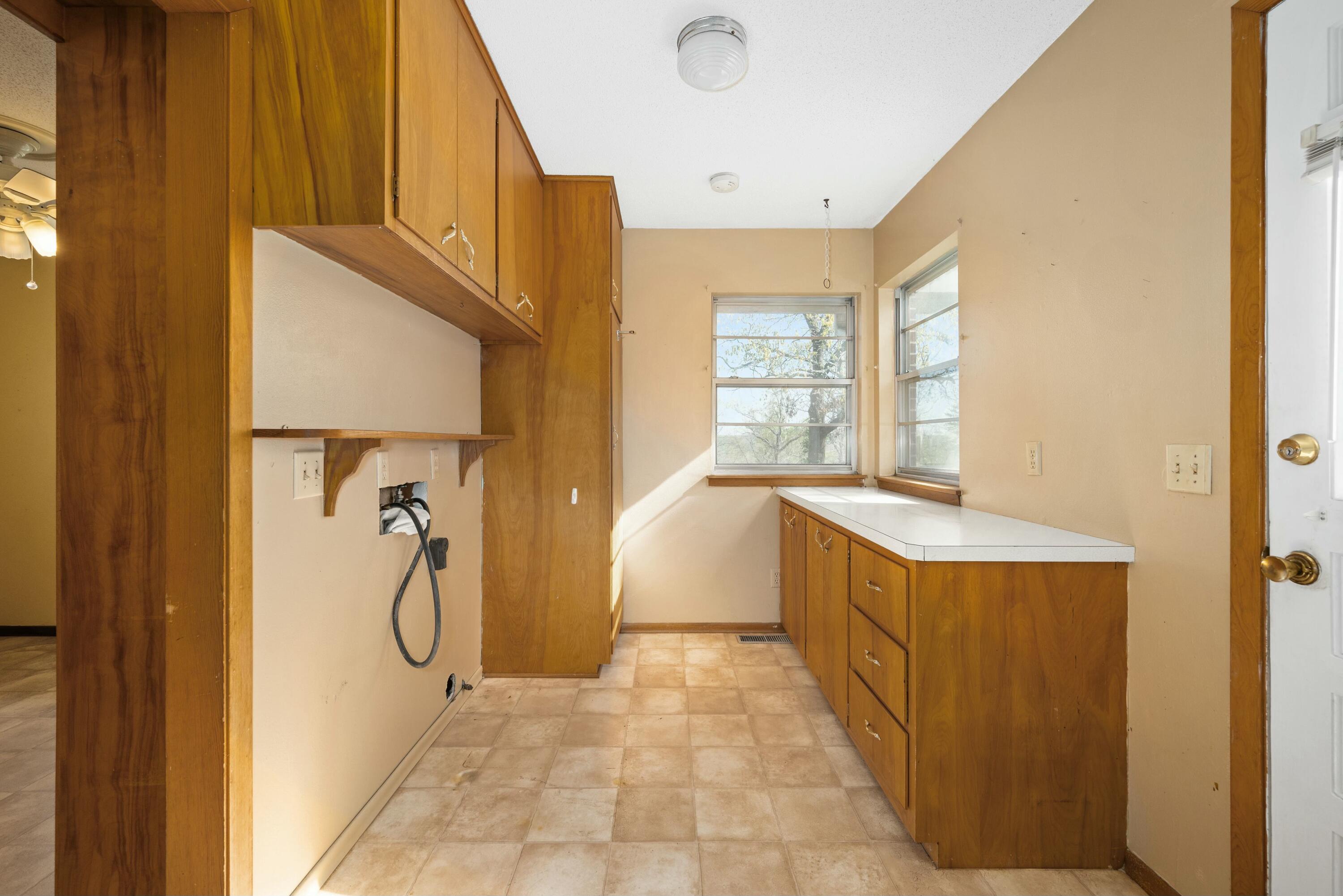937 Warnall Circle Property Photo 15
