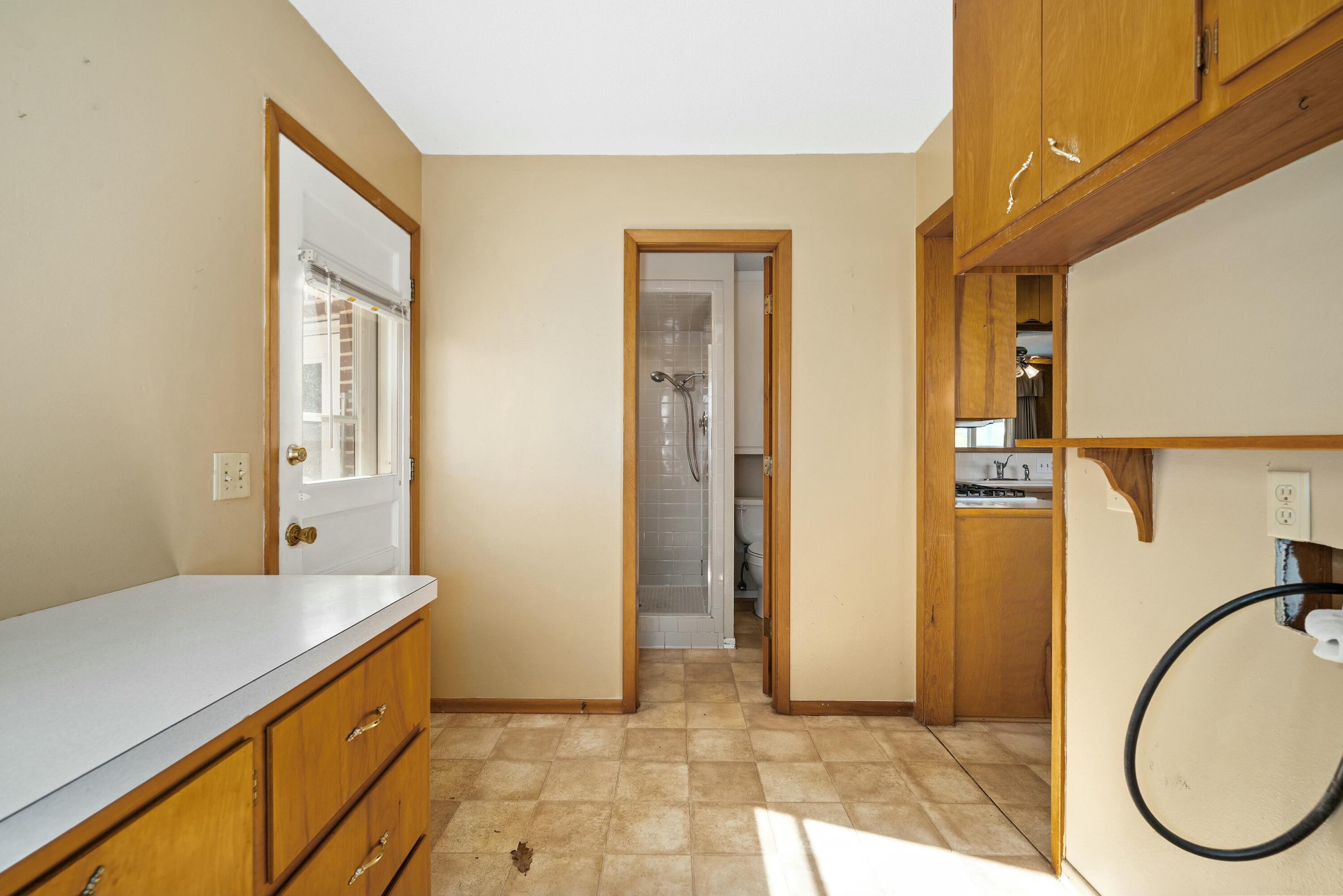 937 Warnall Circle Property Photo 16