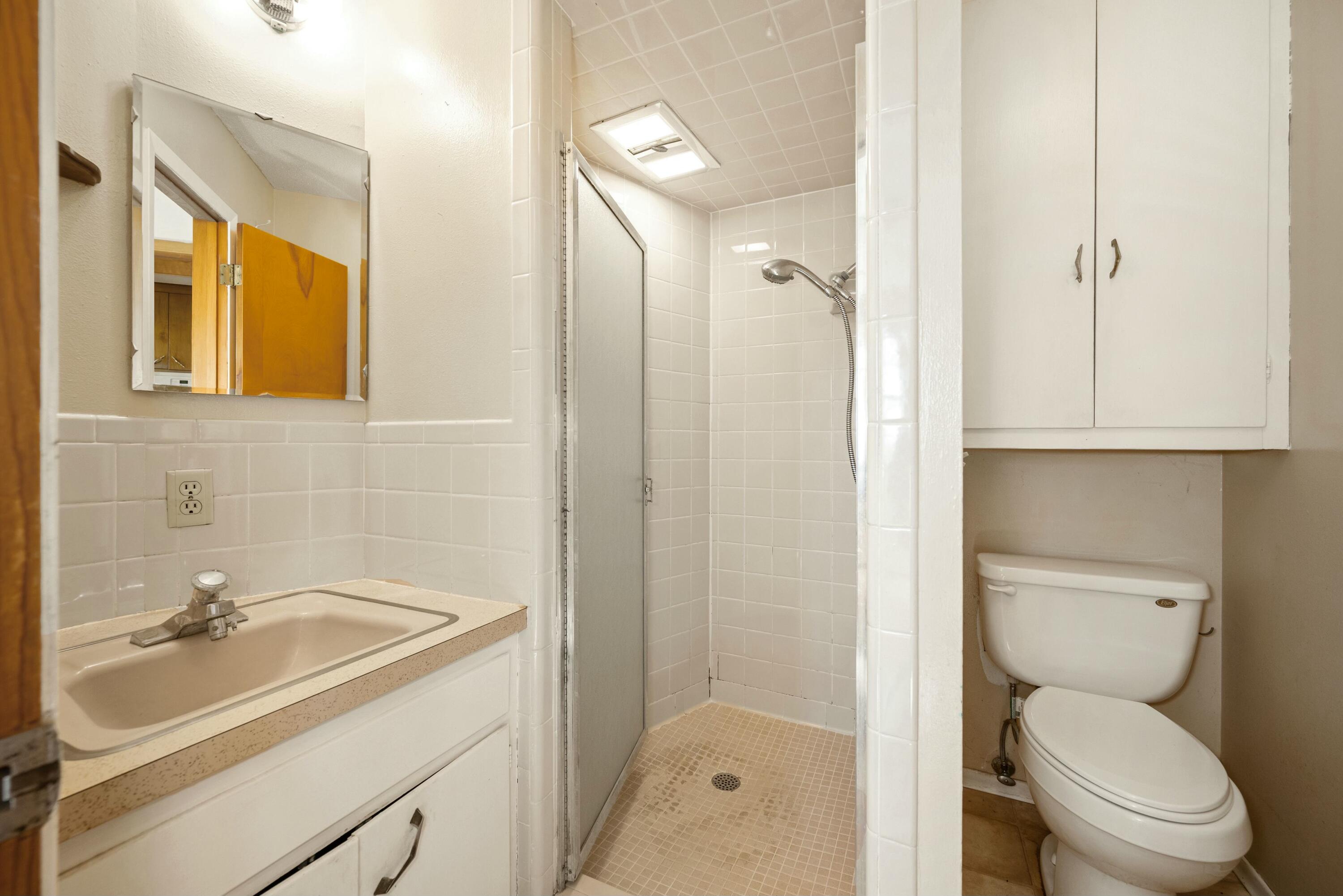 937 Warnall Circle Property Photo 18