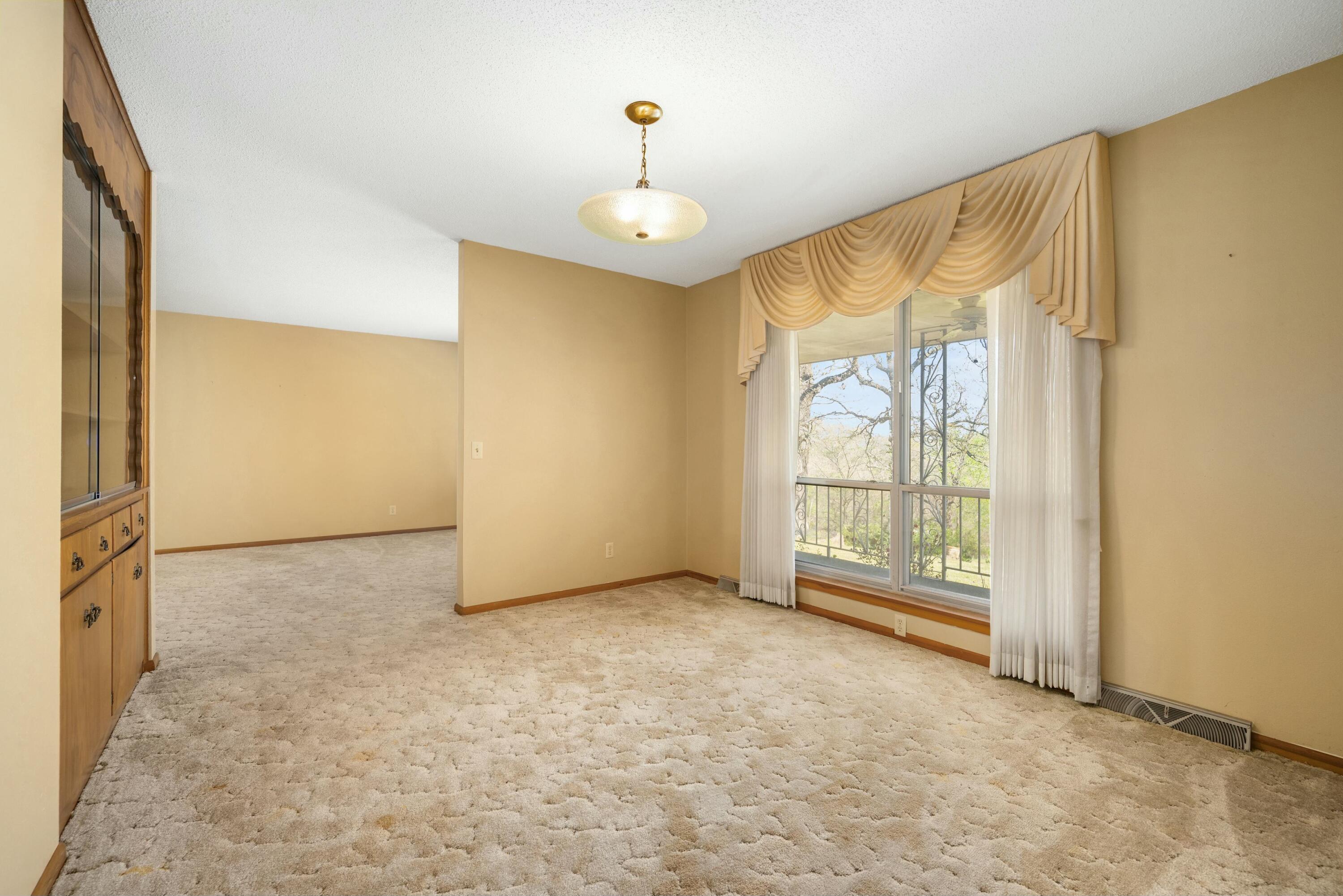 937 Warnall Circle Property Photo 19