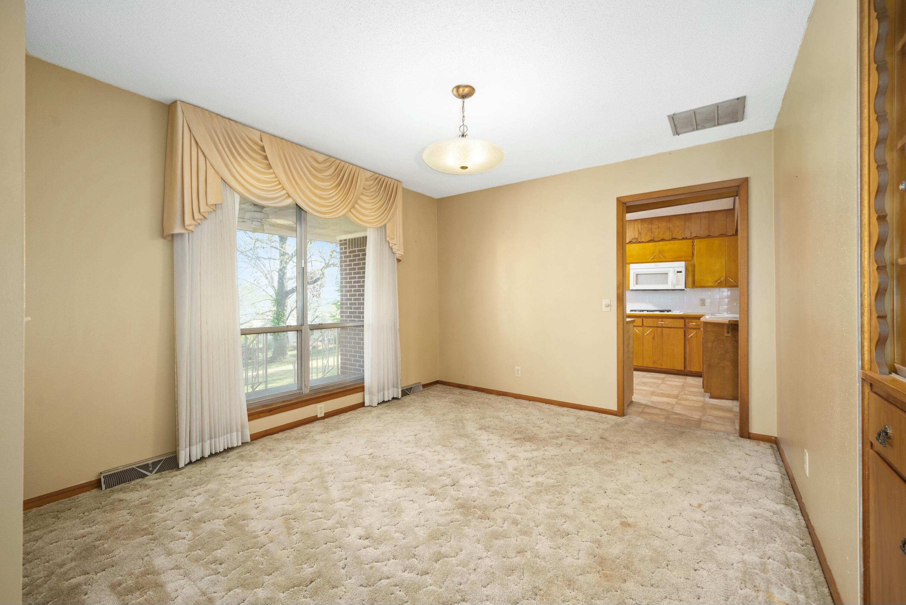 937 Warnall Circle Property Photo 20