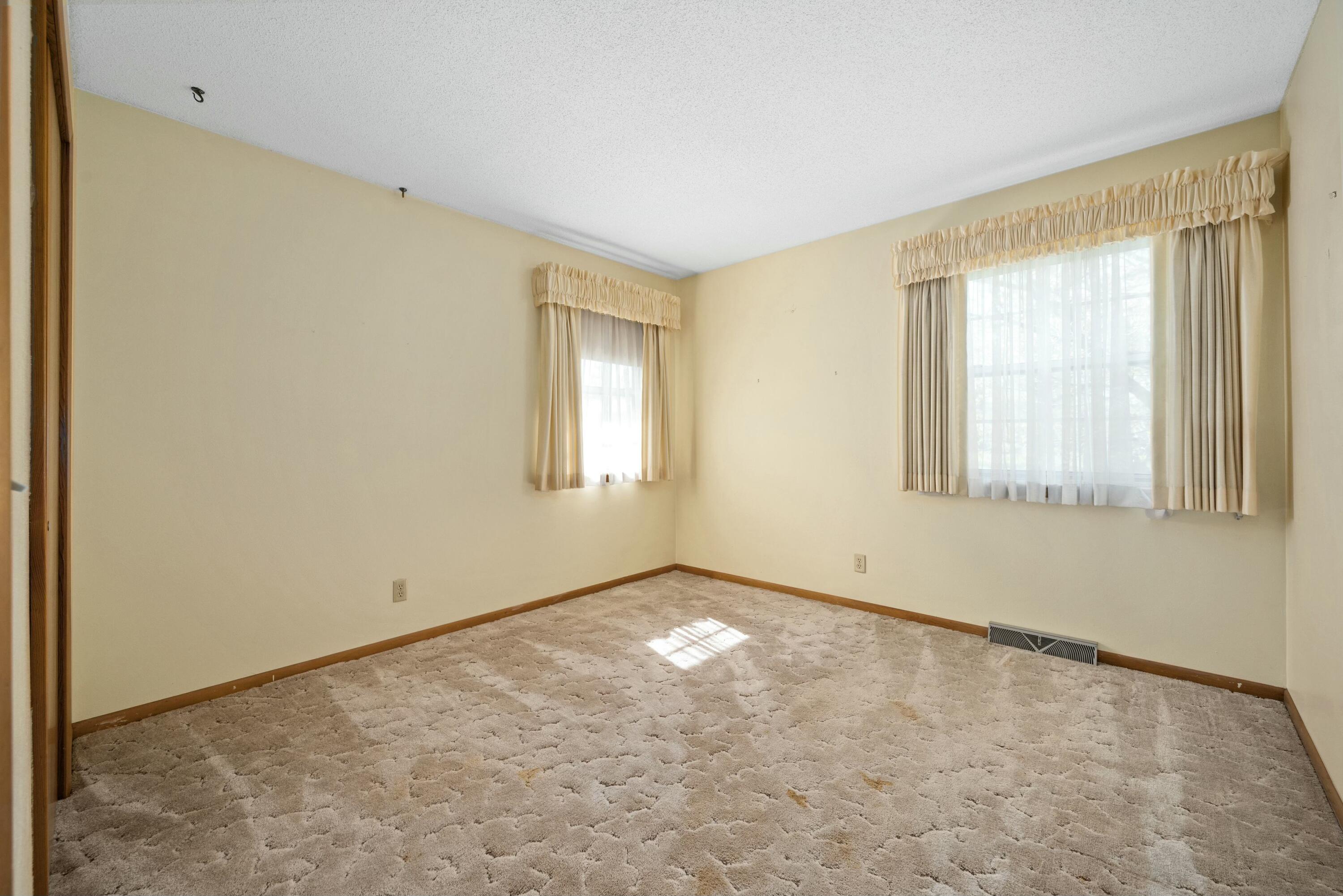 937 Warnall Circle Property Photo 28