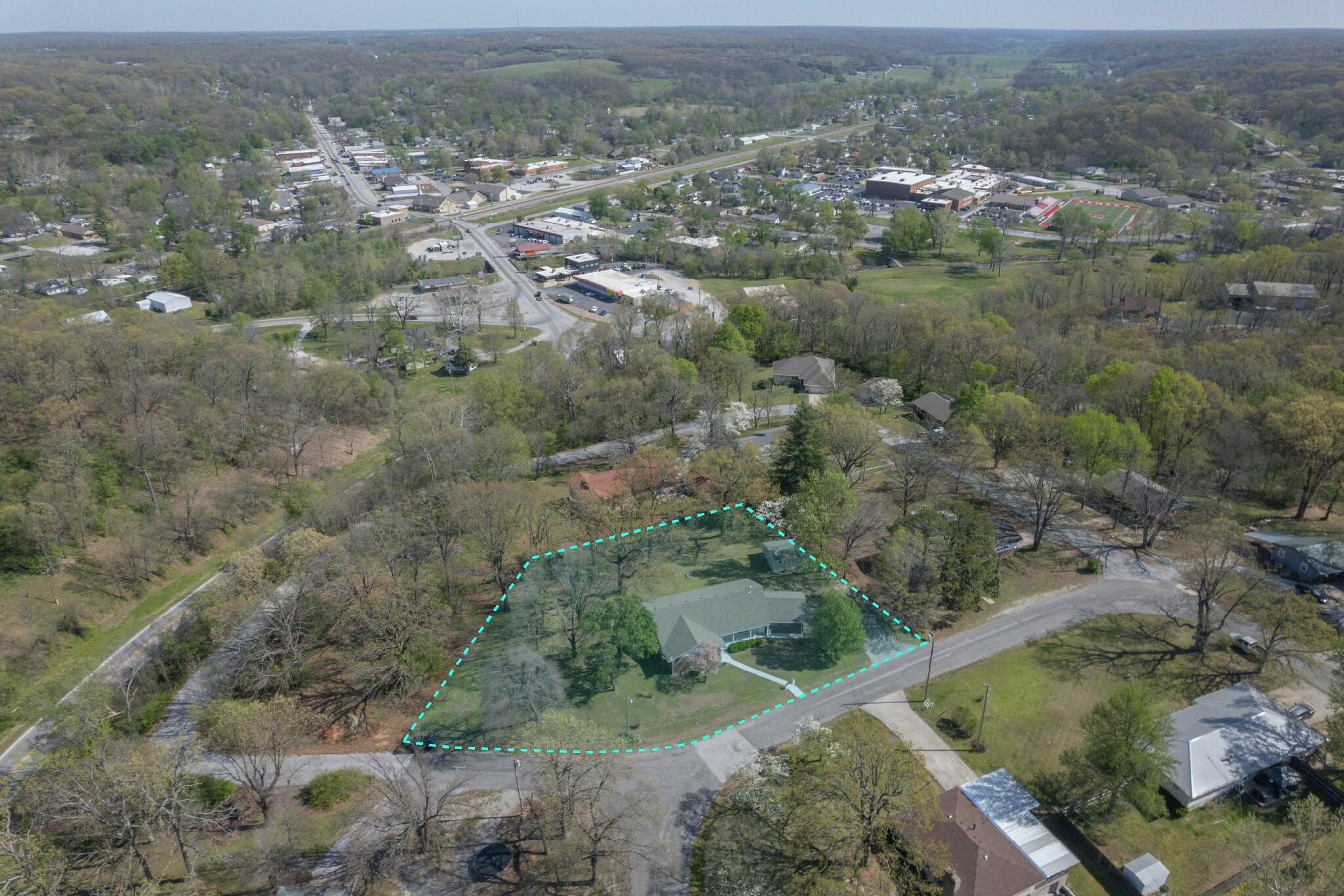 937 Warnall Circle Property Photo 36
