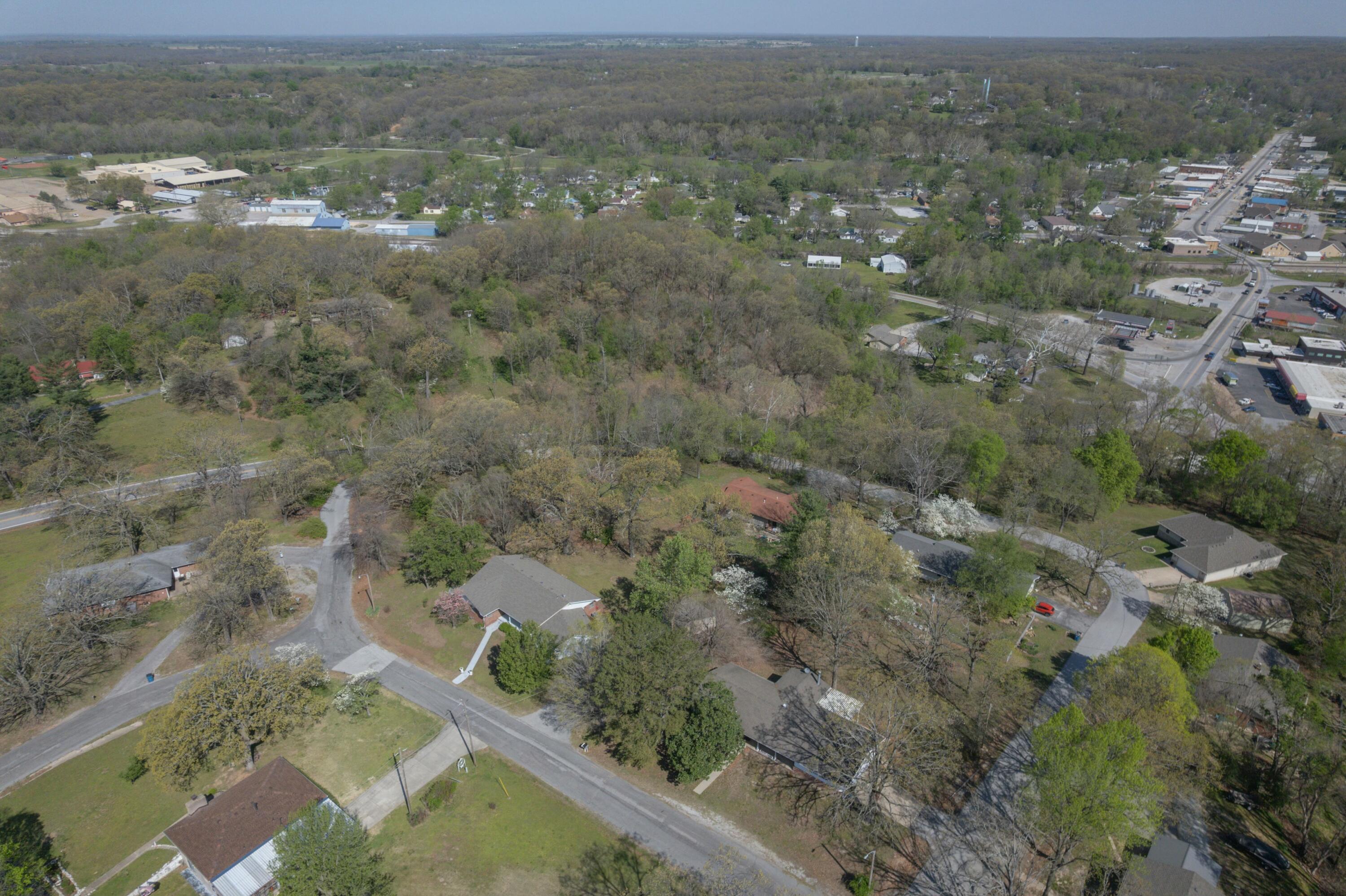 937 Warnall Circle Property Photo 38