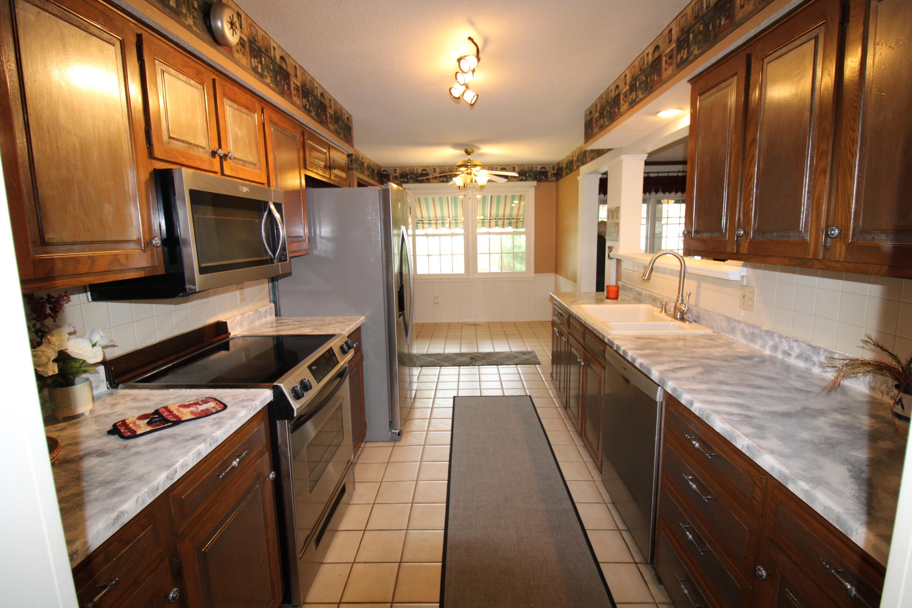 4332 South Cardinal Court Property Photo 29