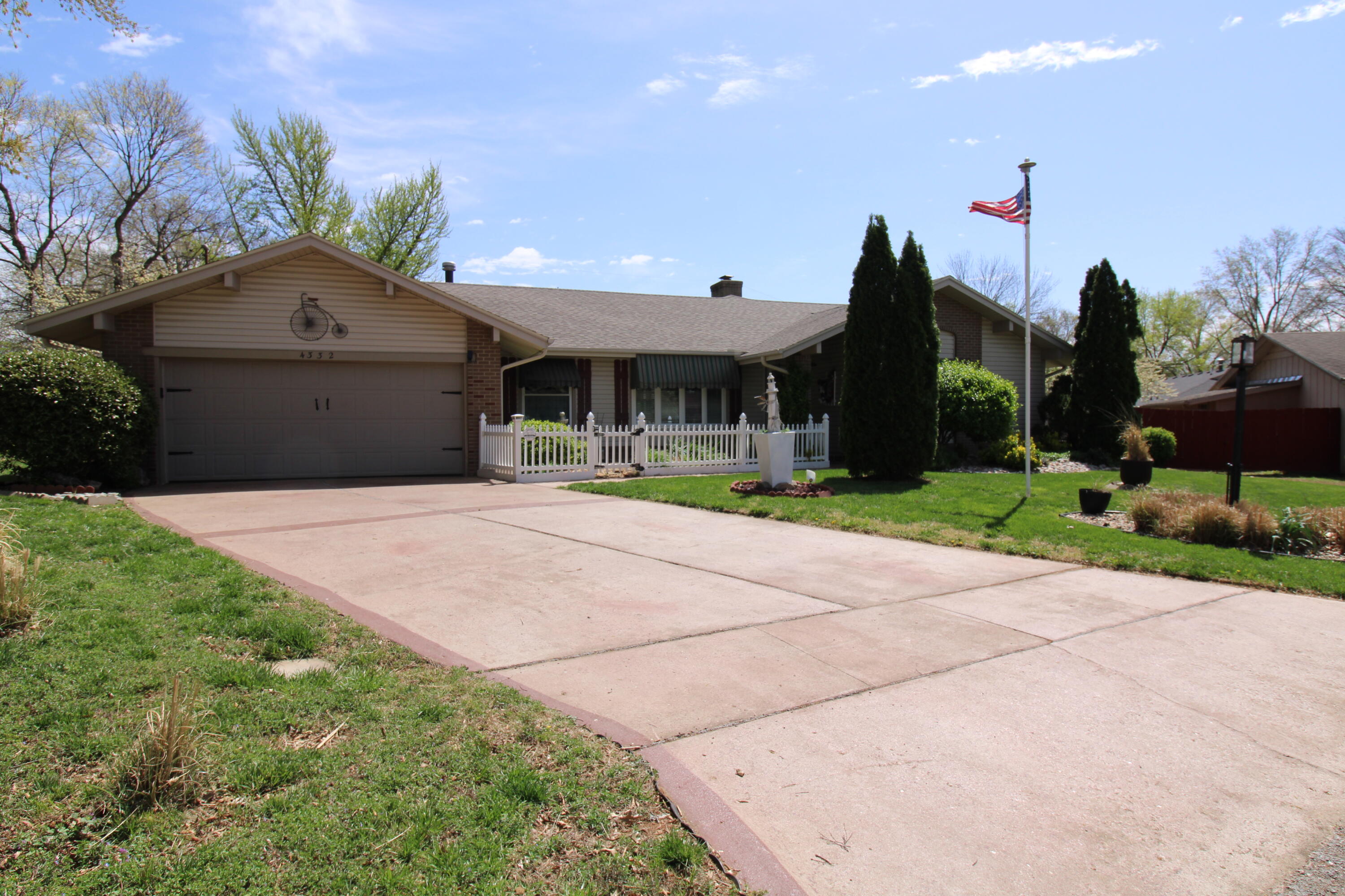 4332 South Cardinal Court Property Photo 65