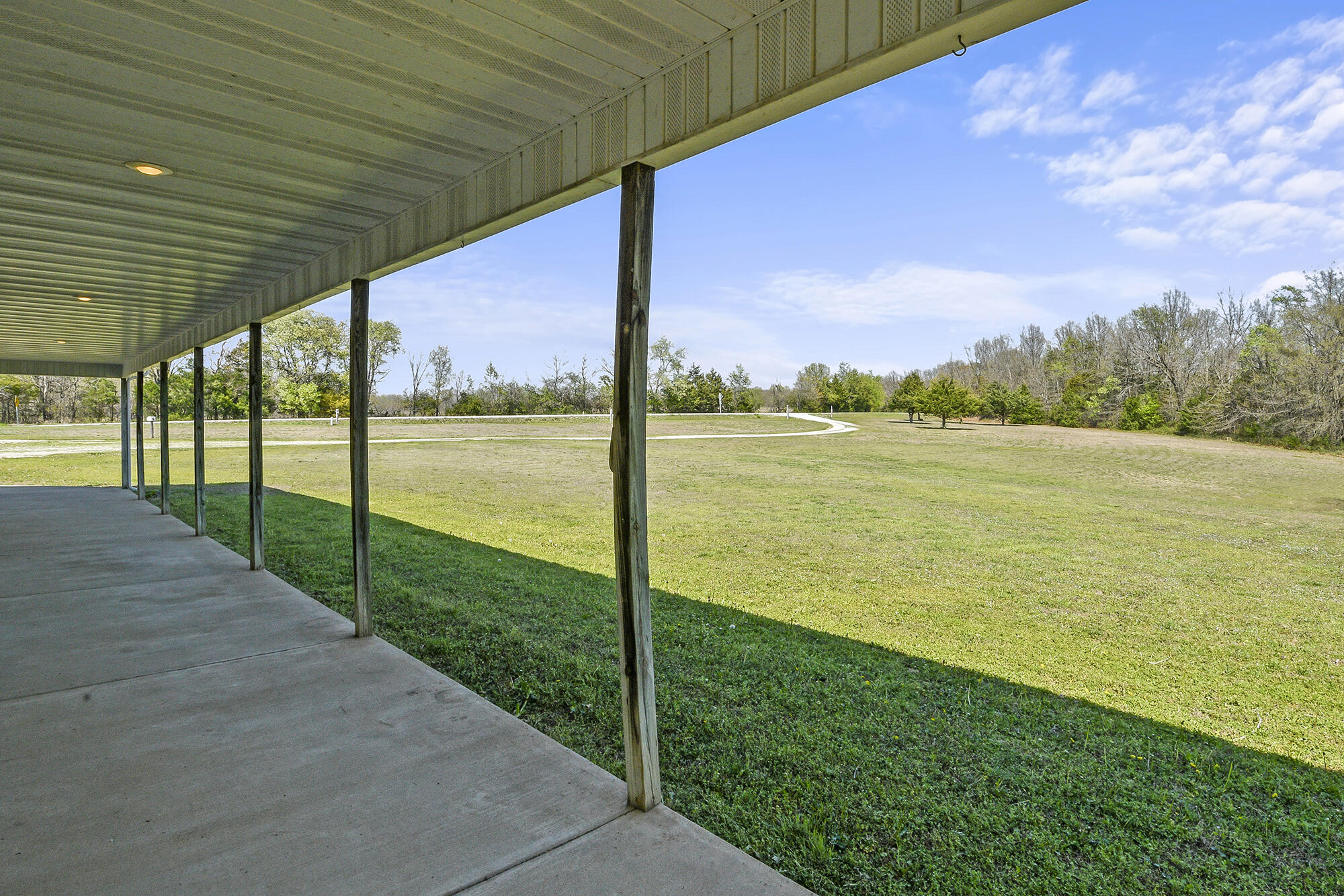 654 Highway T Property Photo 2
