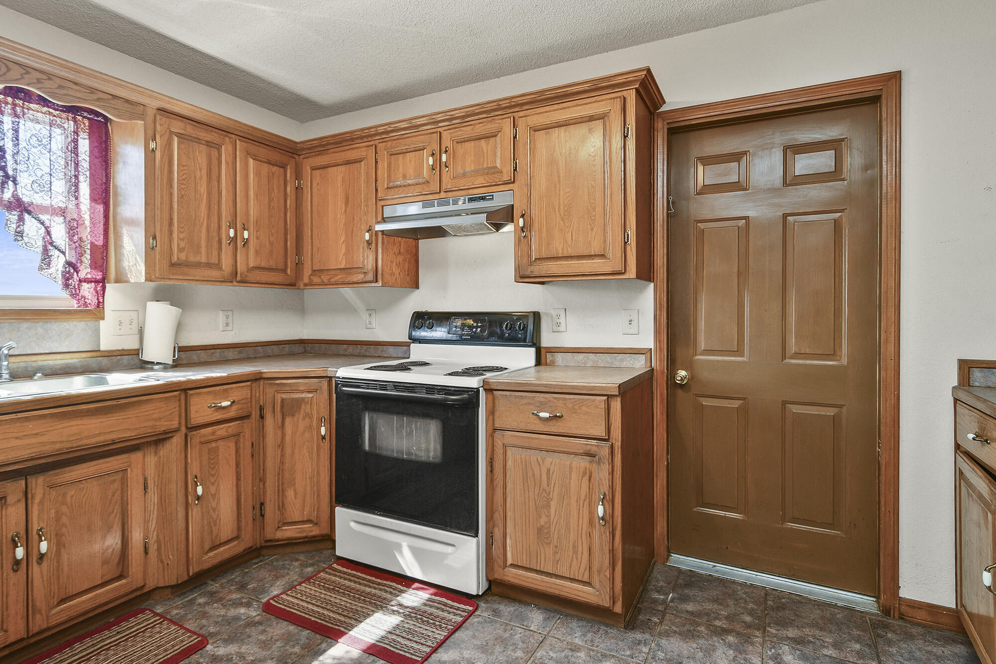 654 Highway T Property Photo 14