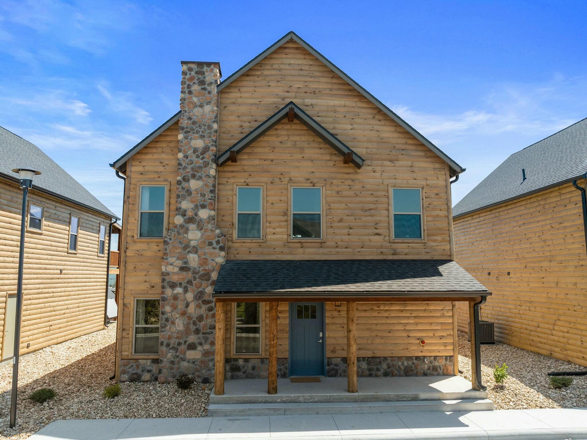 137 Summertime Court Property Photo 2