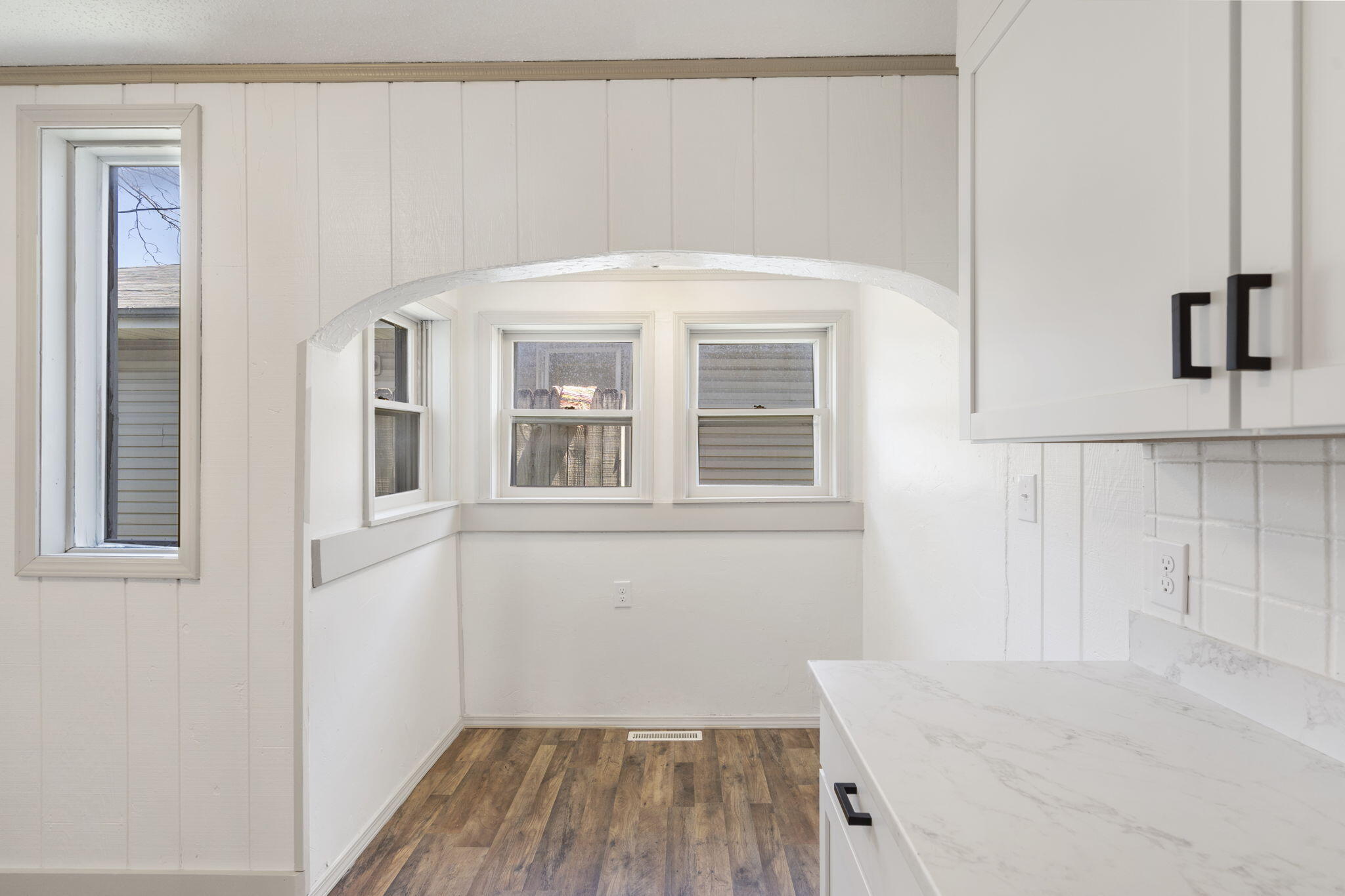 1421 East Commercial Street Property Photo 13