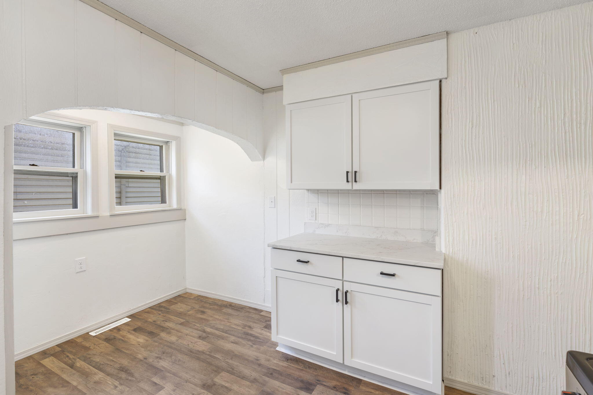 1421 East Commercial Street Property Photo 16